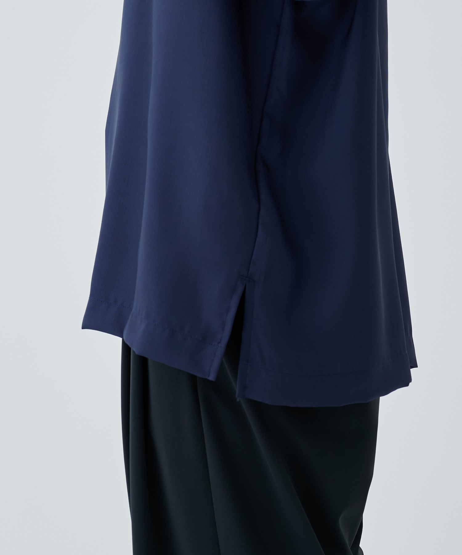 Silky Twill Simple Modern Rib Neck Pullover CULLNI