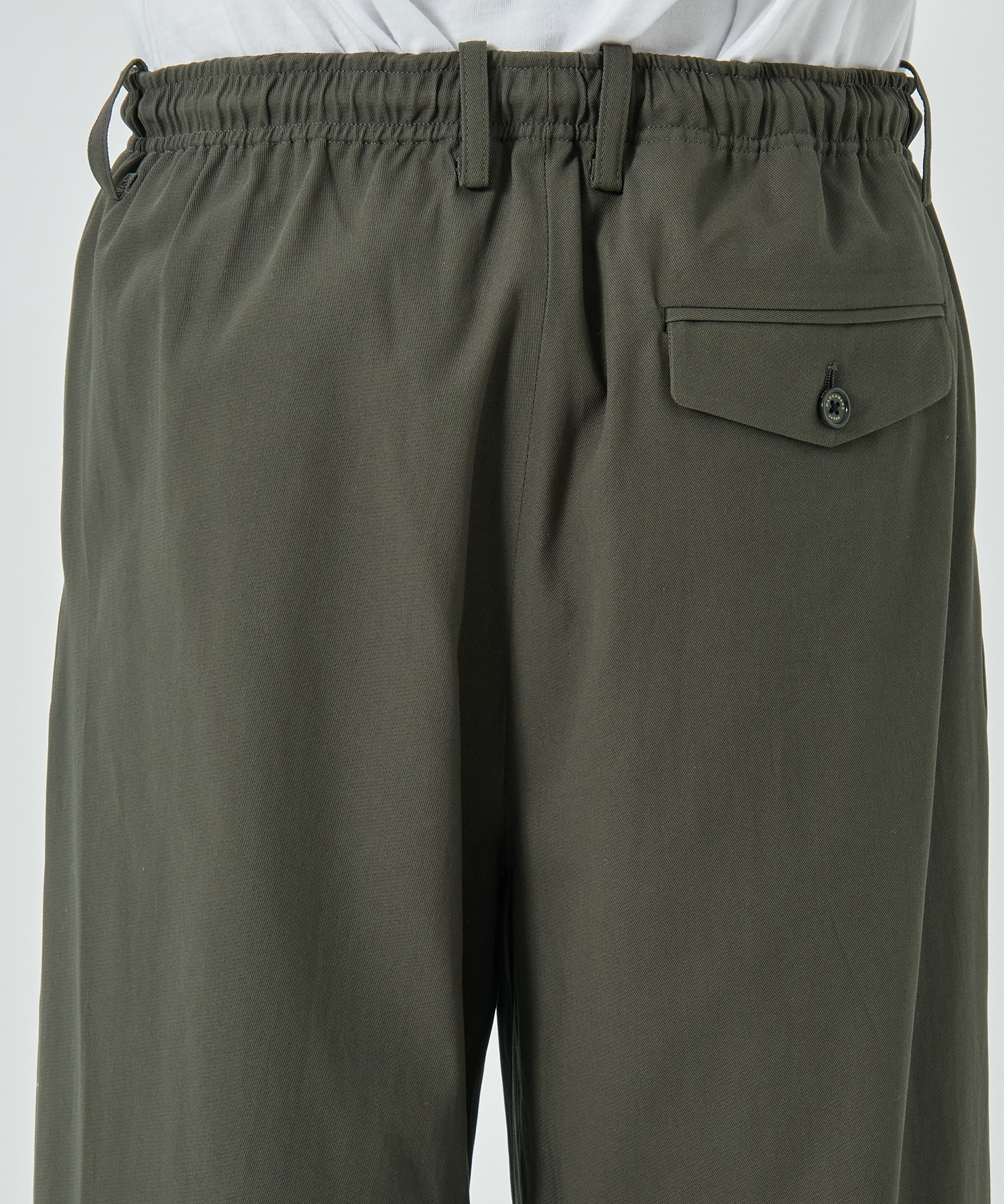 TRIPLE PLEATED EASY TROUSERS MARKAWARE/marka