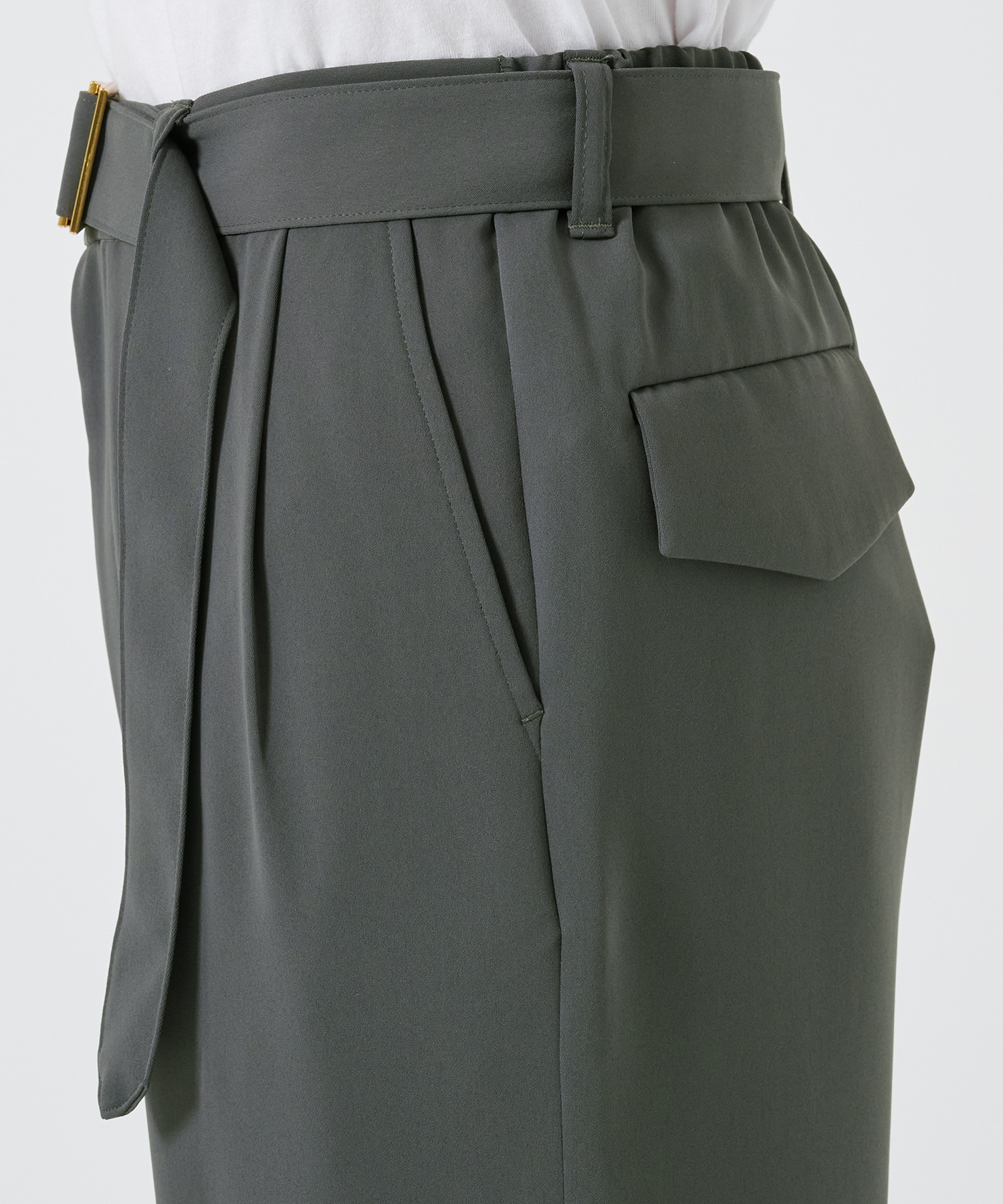 〈別注〉BELTED TAPERD PANTS CULLNI