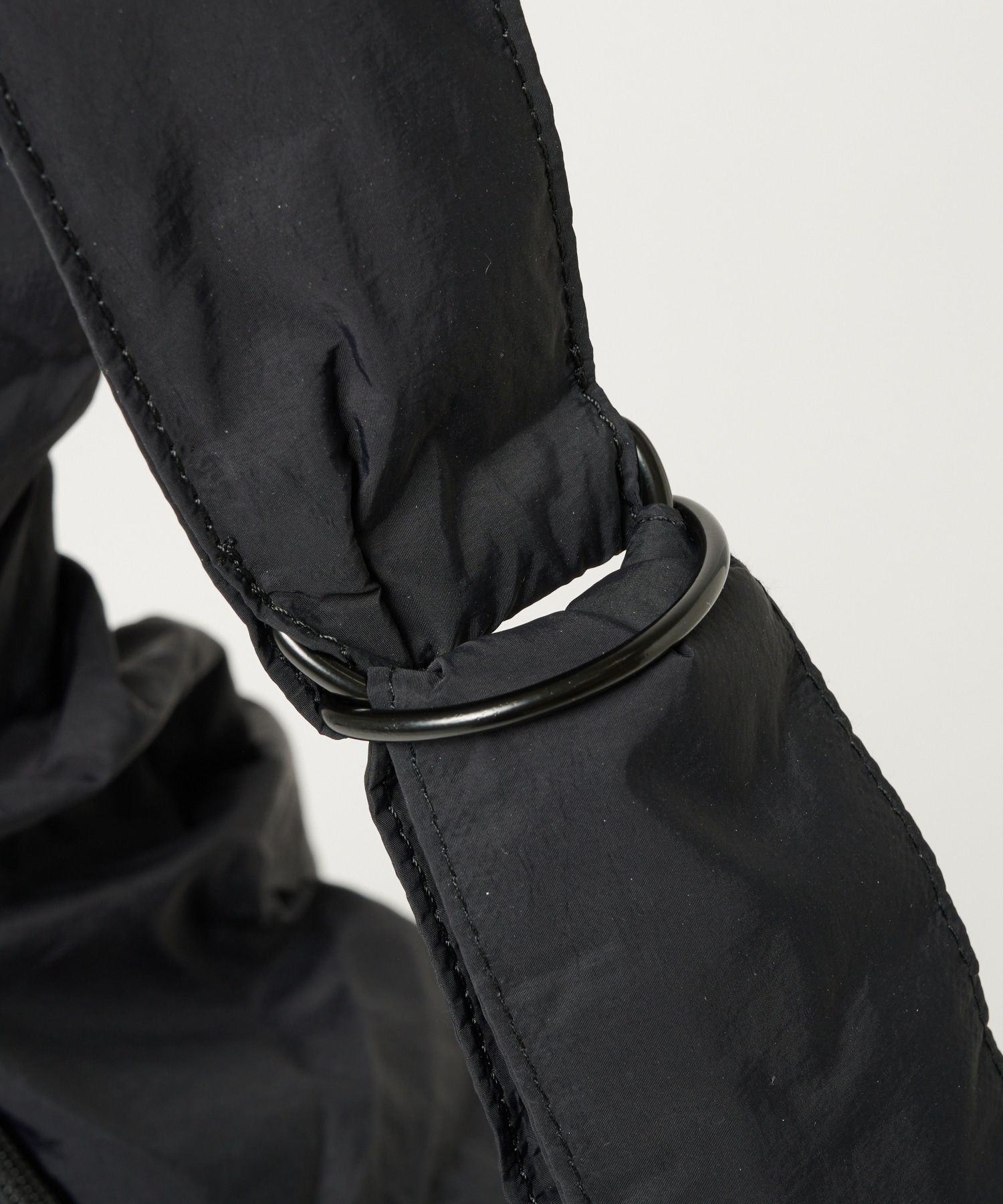 AIR NYLON SHOULDER BAG STUDIOUS