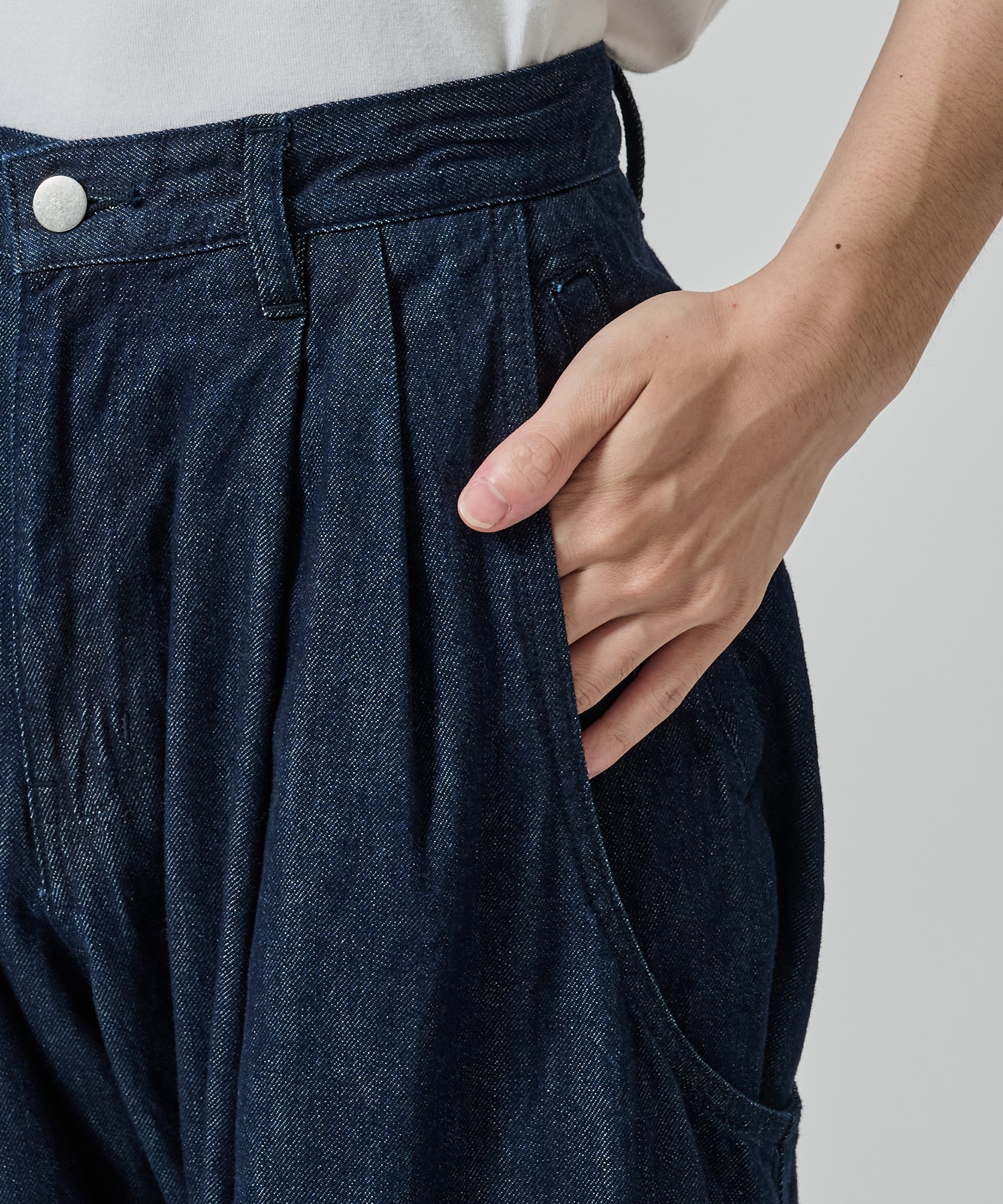 別注 CURVED LEG UTILITY TROUSERS NVRFRGT