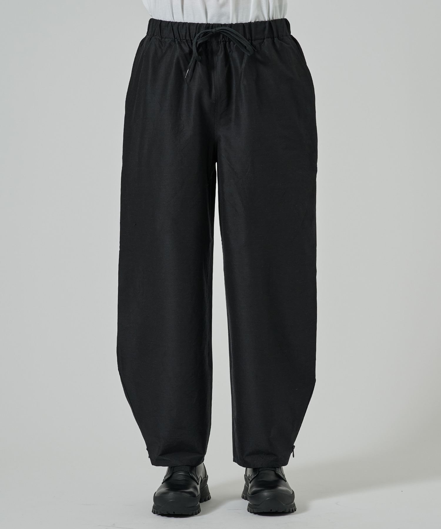 ウールシルク高密度タイプライター / アジャスタブルヘムイージーワイドパンツ, Chambray Black MARKAWARE/marka