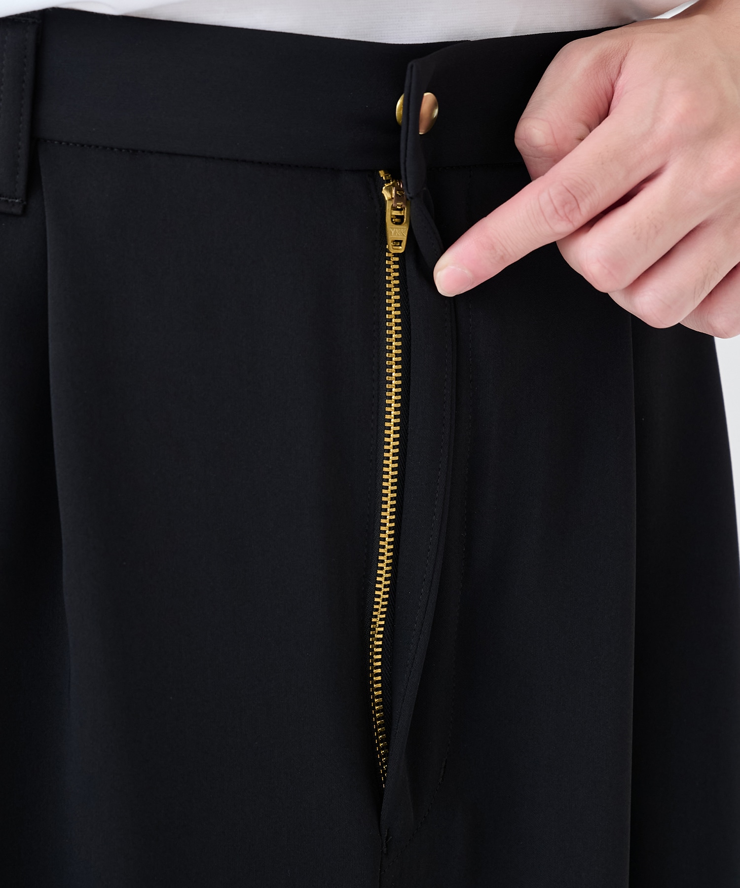 別注 SLACKS CULLNI
