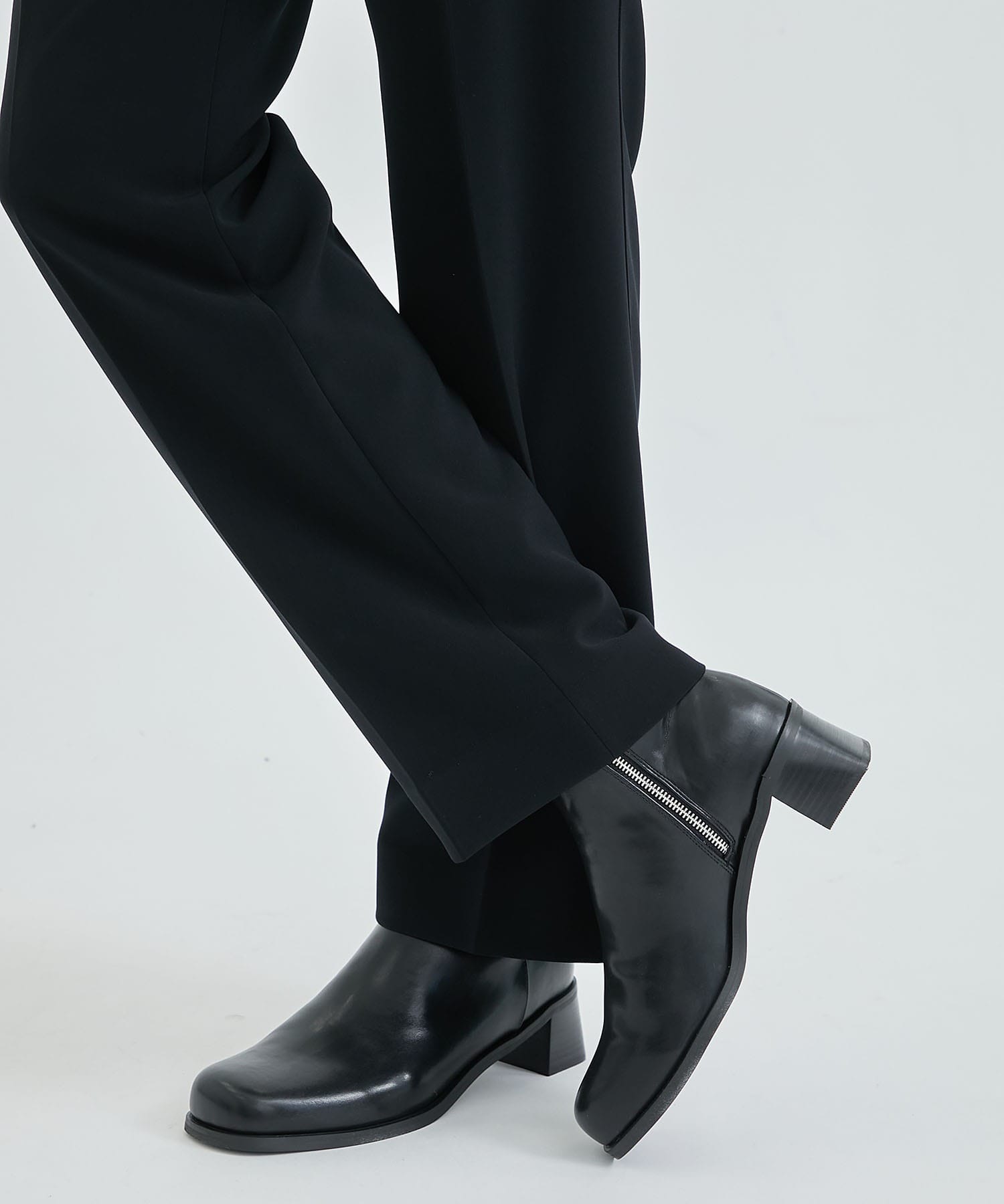 PLATFORM HEEL BOOTS STUDIOUS