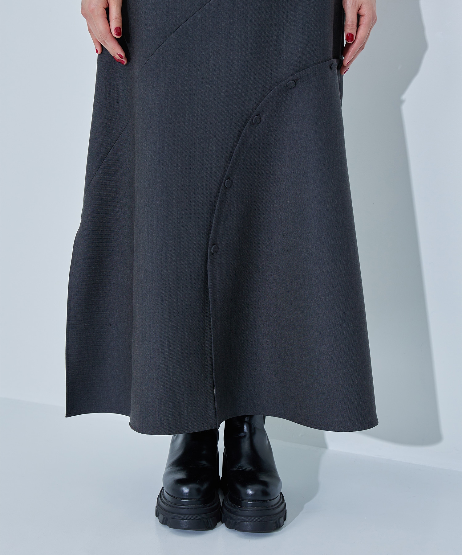 Wave Slashed Skirt STUDIOUS