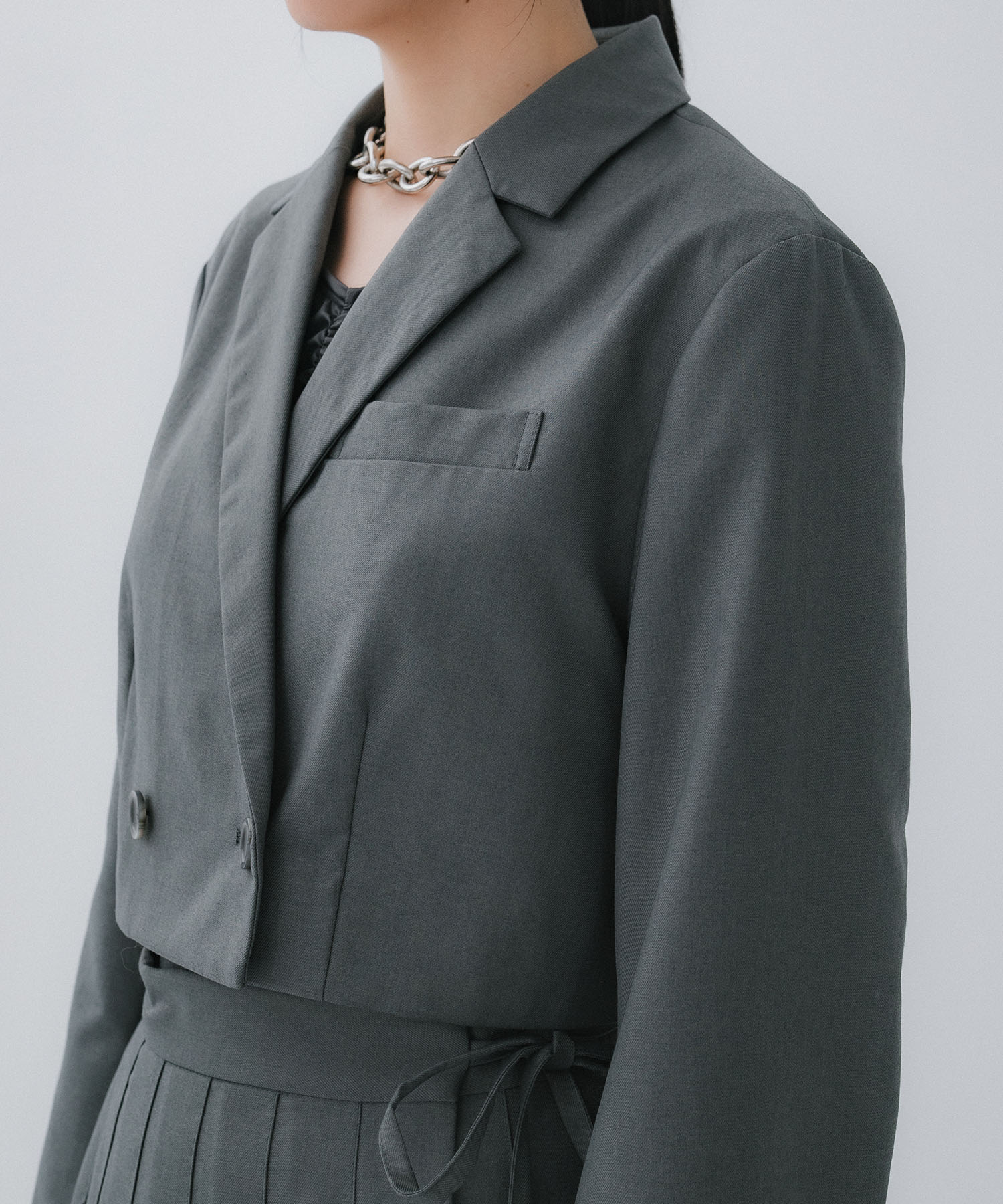 SHORT JACKET WITH PLEATS WRAP SKIRT AMERI