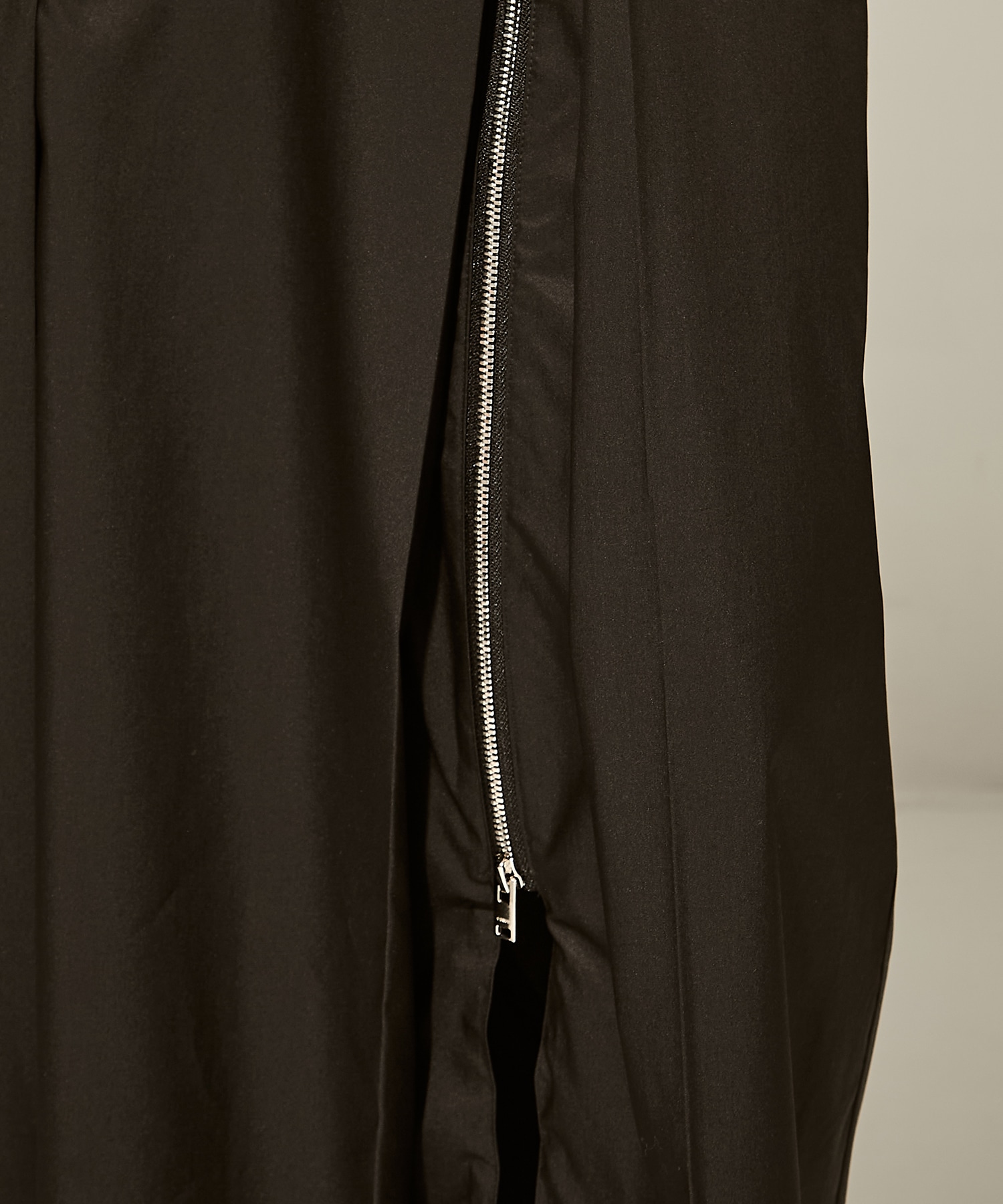 SUPIMA C/PE/PU ZIP SKIRT CINOH