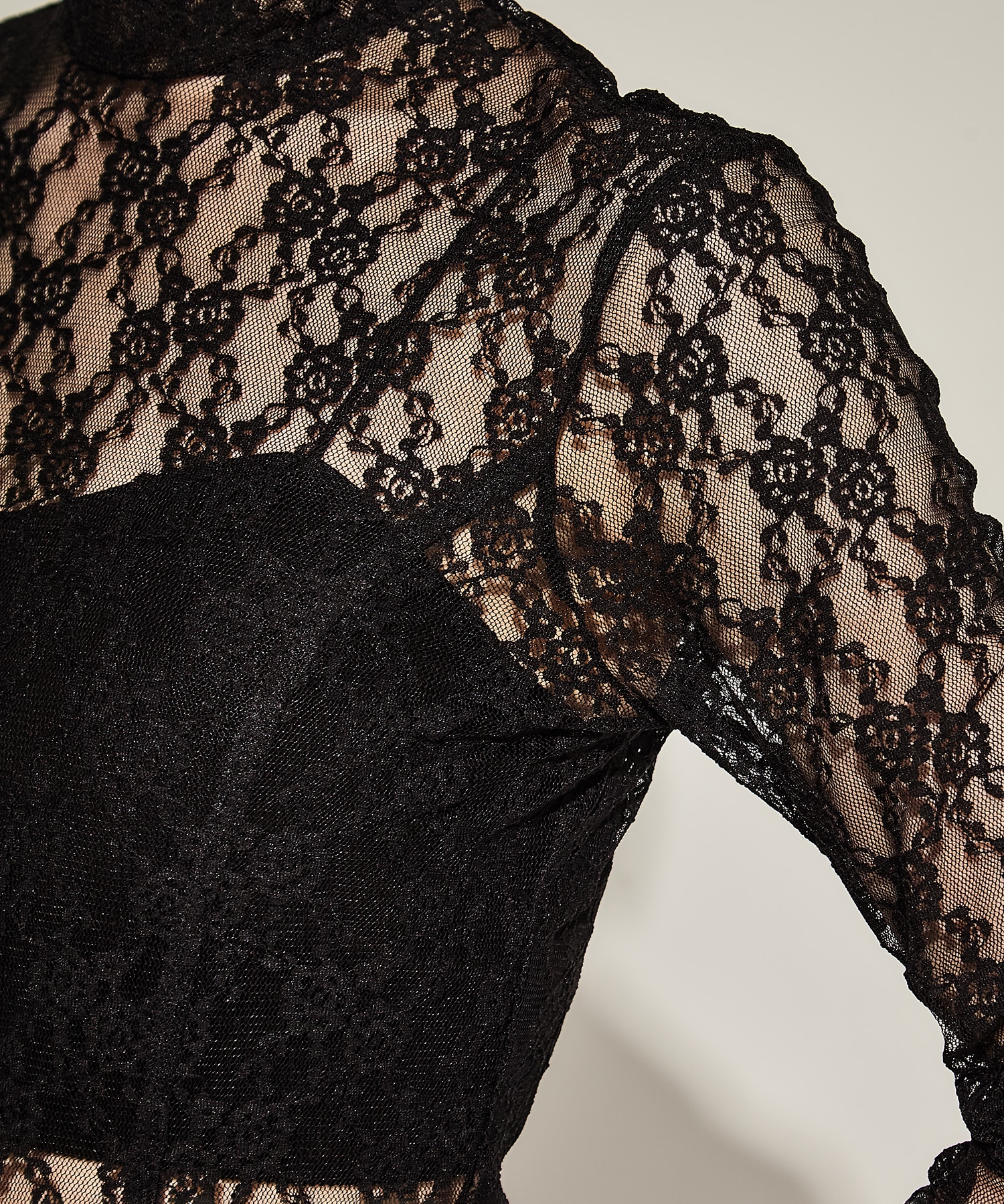 FLOWER LACE TURTLE NECK TOP WITH GARTER BELT JOHN LAWRENCE SULLIVAN