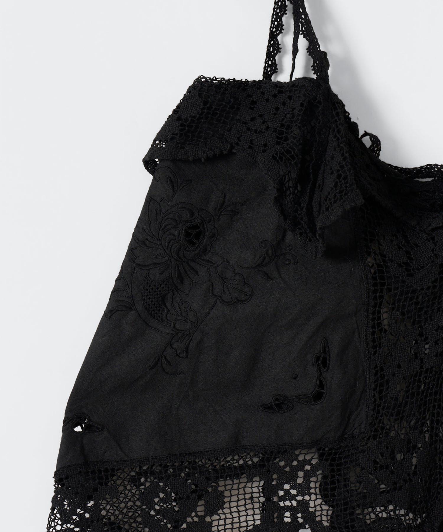 Doily motif dress HEELAL