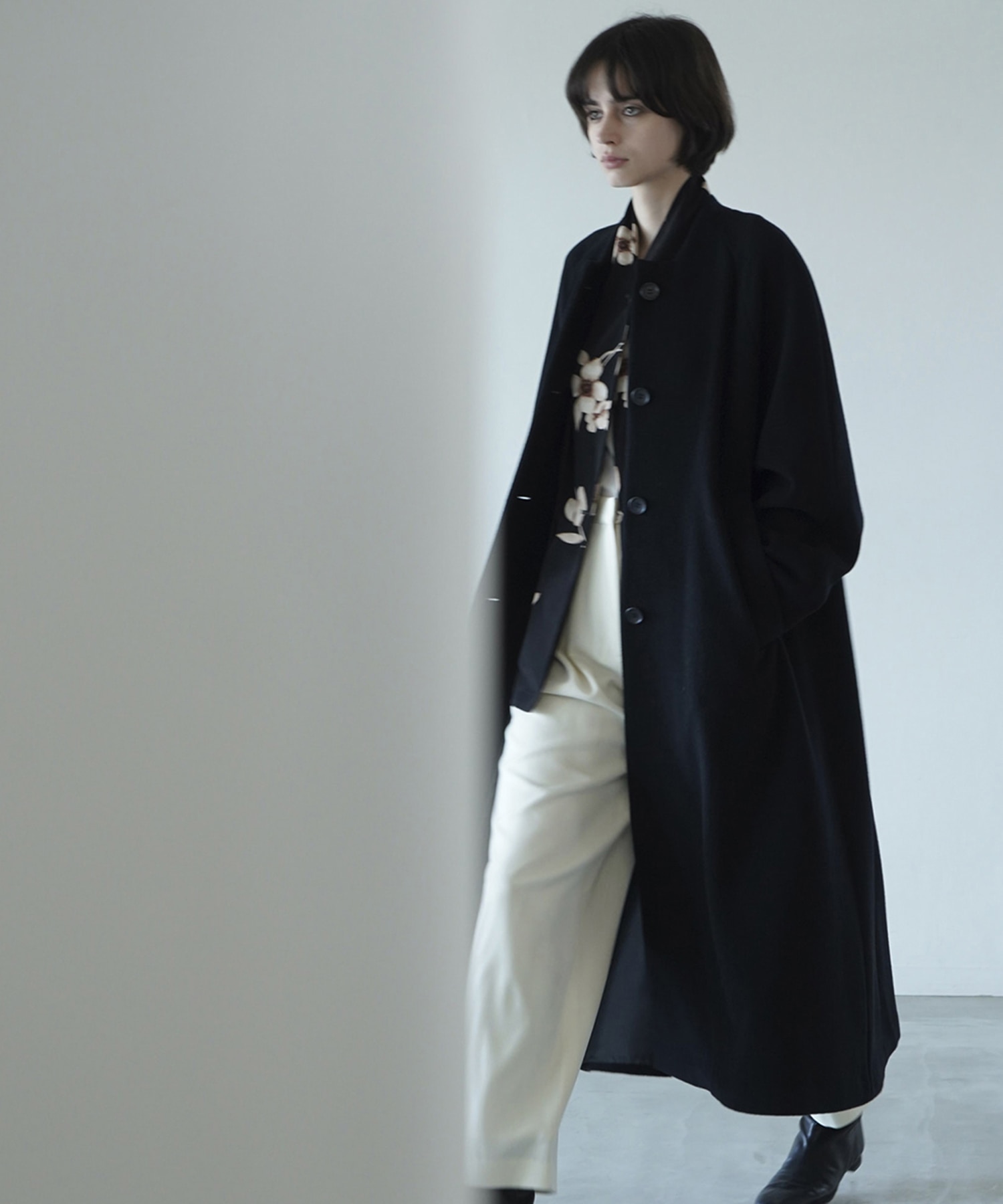 NO COLLAR FLARE COAT