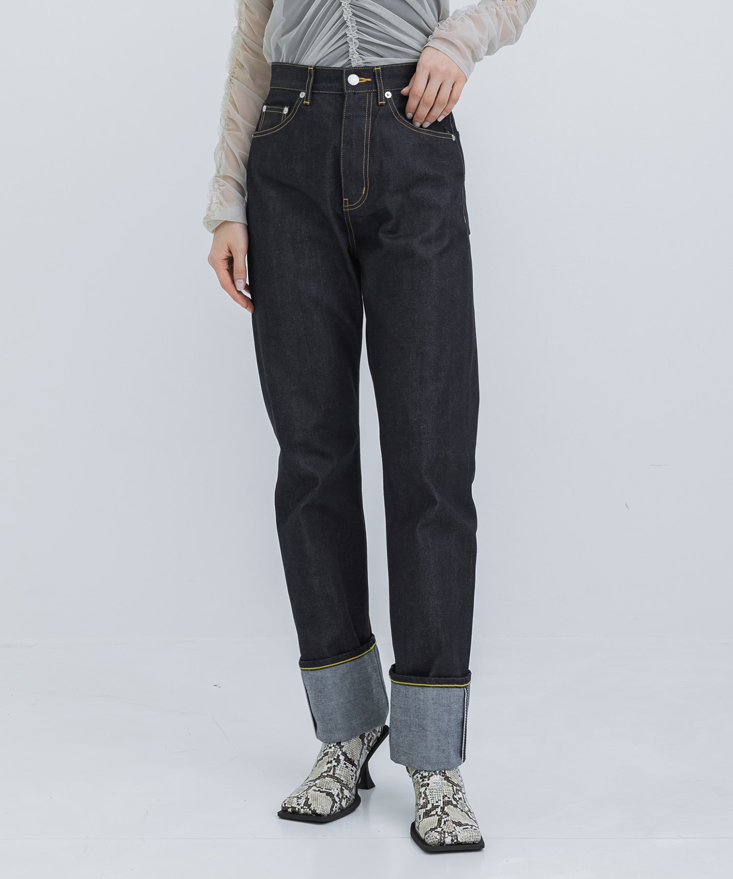 selvedge denim woman fits