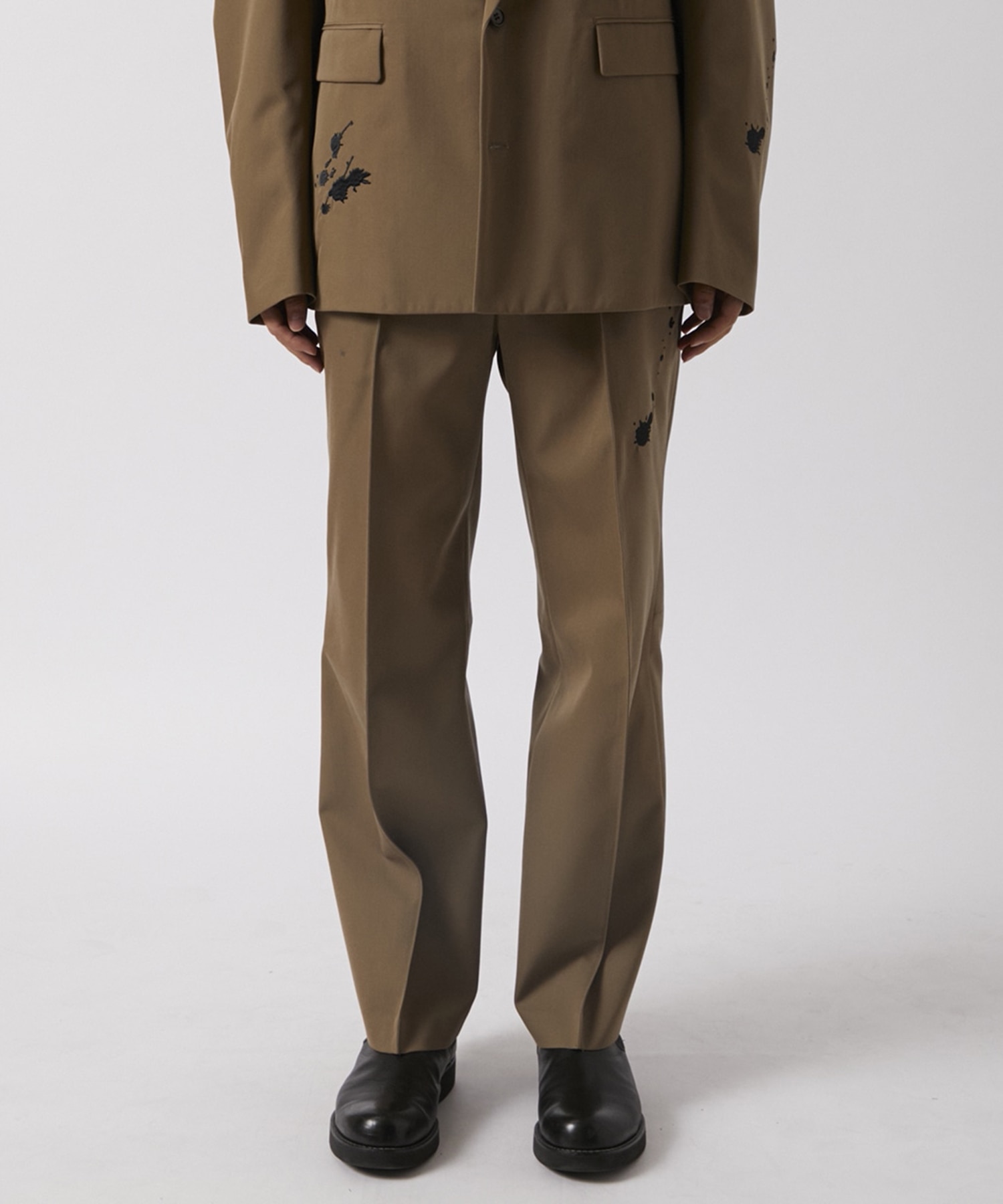 WOVEN EMBROIDERY 3D SLACKS