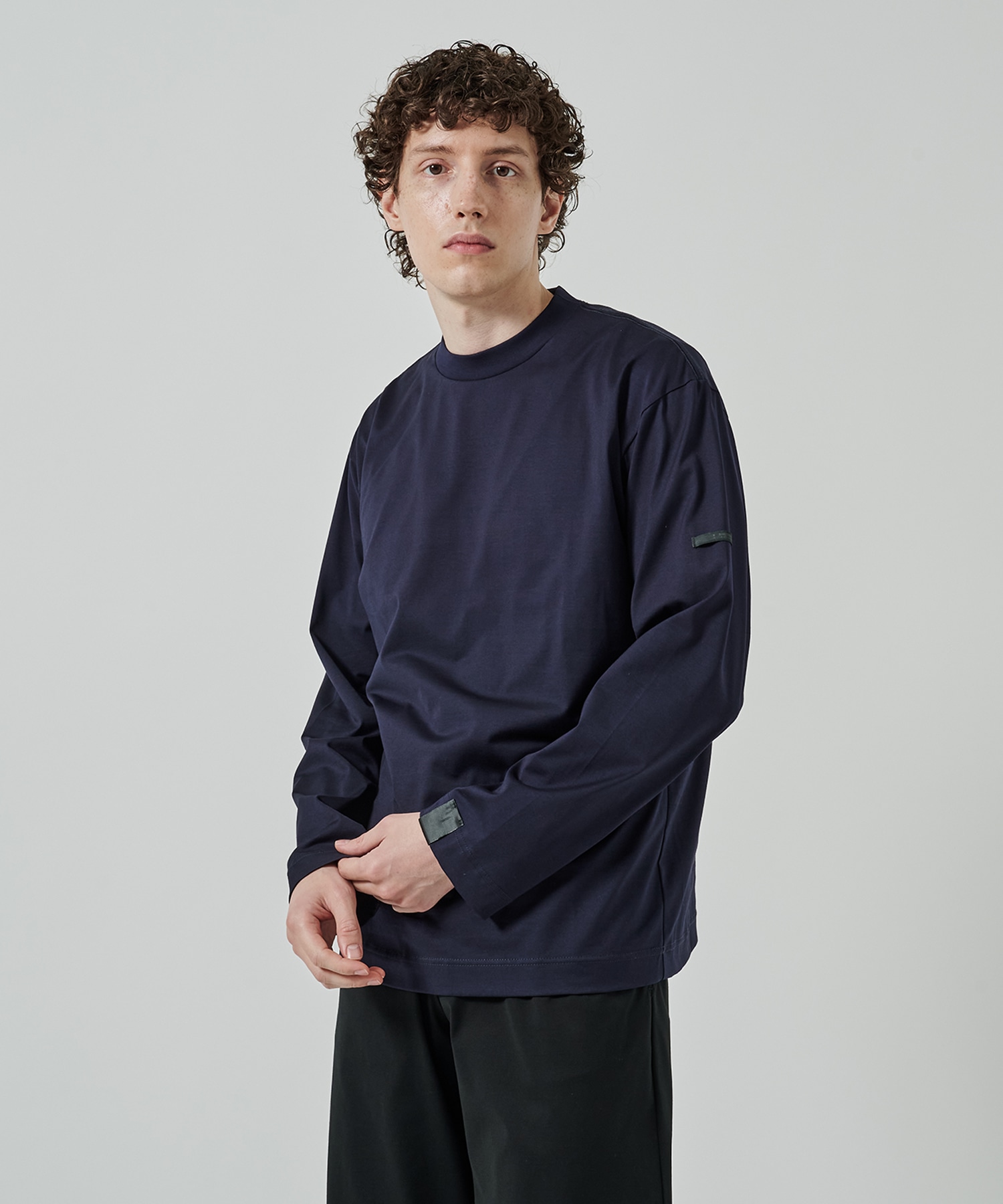 2251-CS10-022 L/S TEE