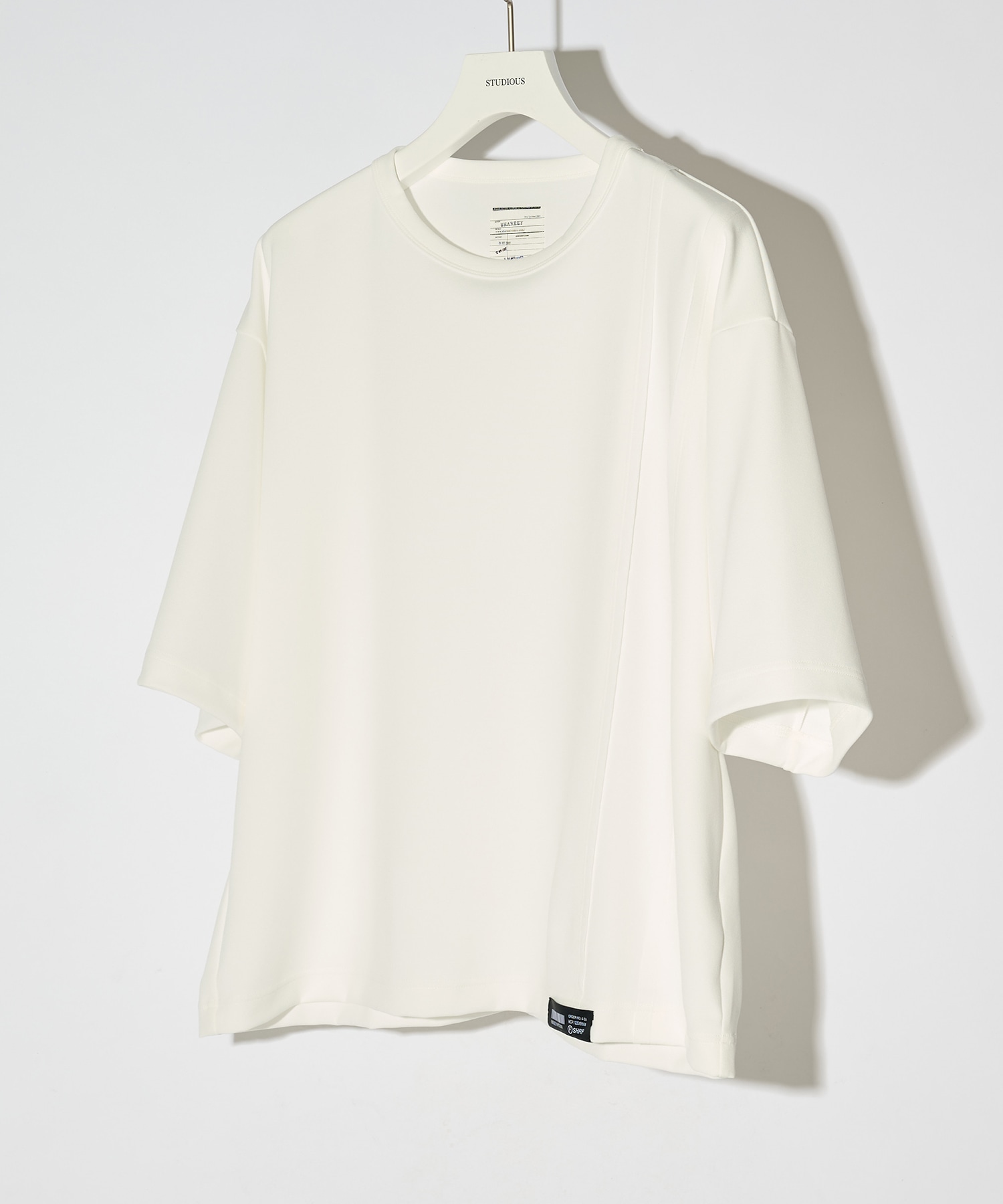 OVERSIZED TEE