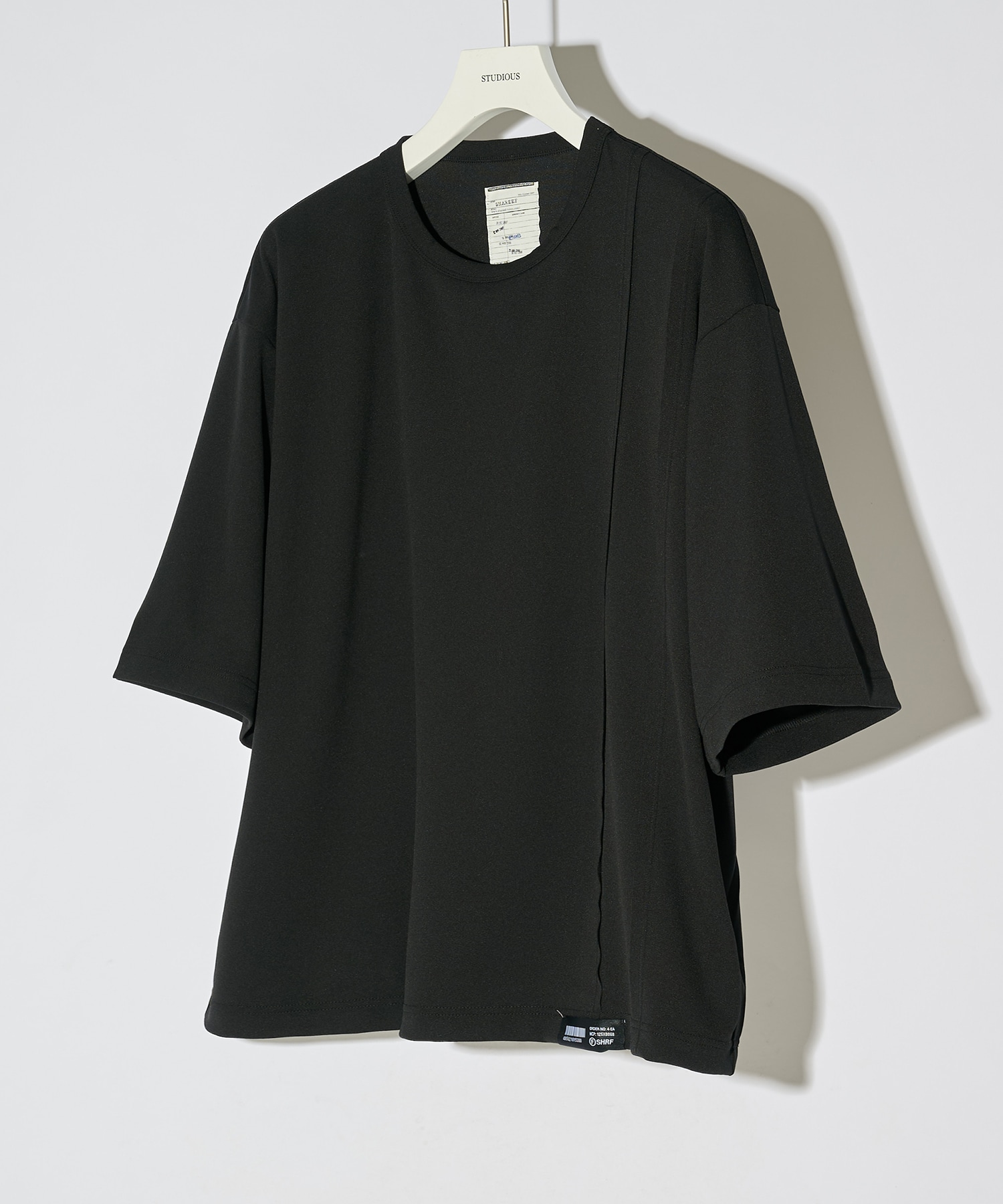 OVERSIZED TEE