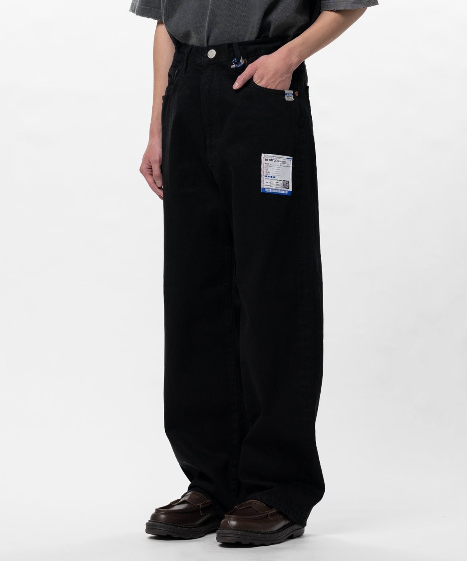 ONE WASHED SELVAGE DENIM STRAIGHT PANTS