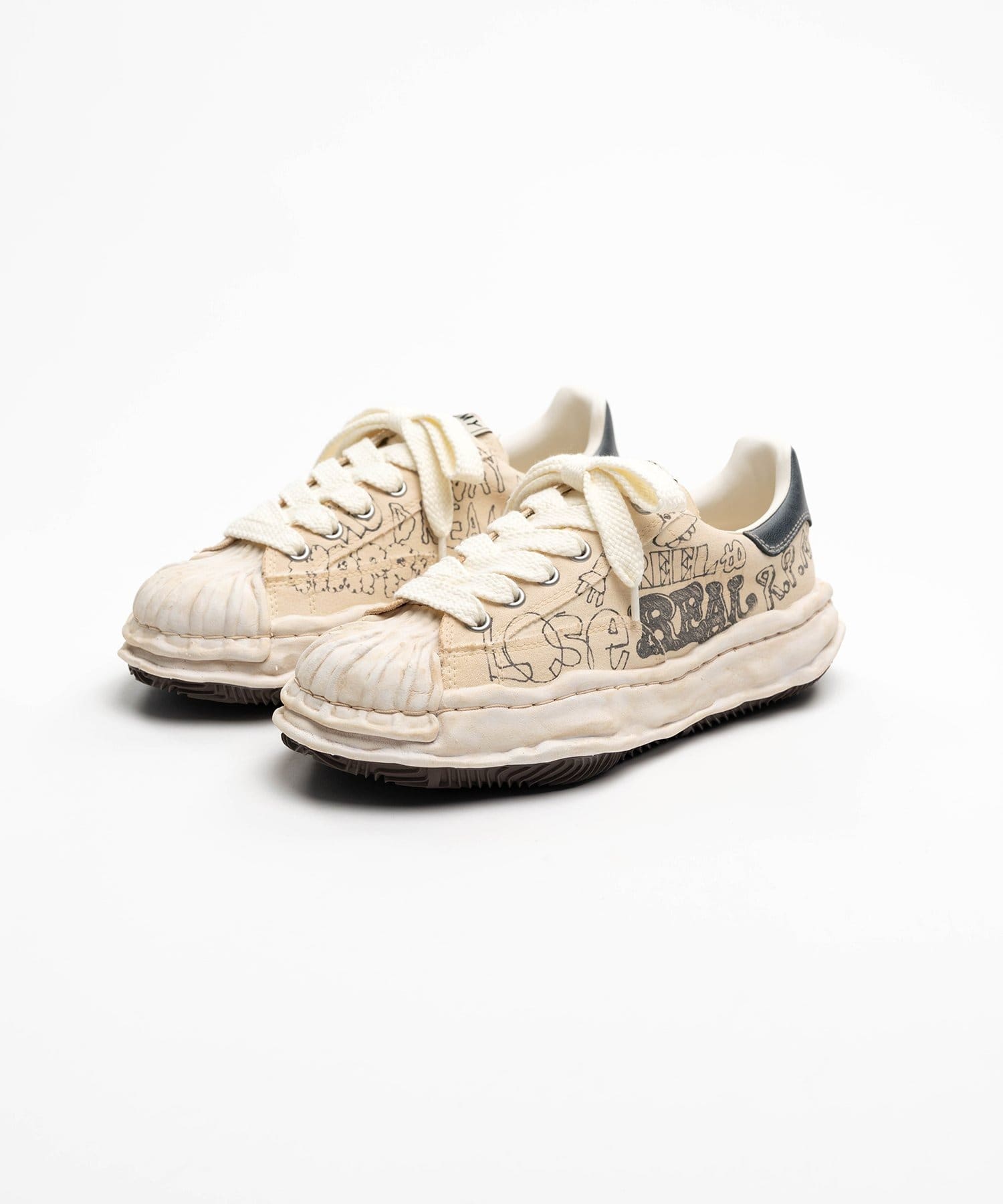 A16FW730 BLAKEY graffiti printed Low