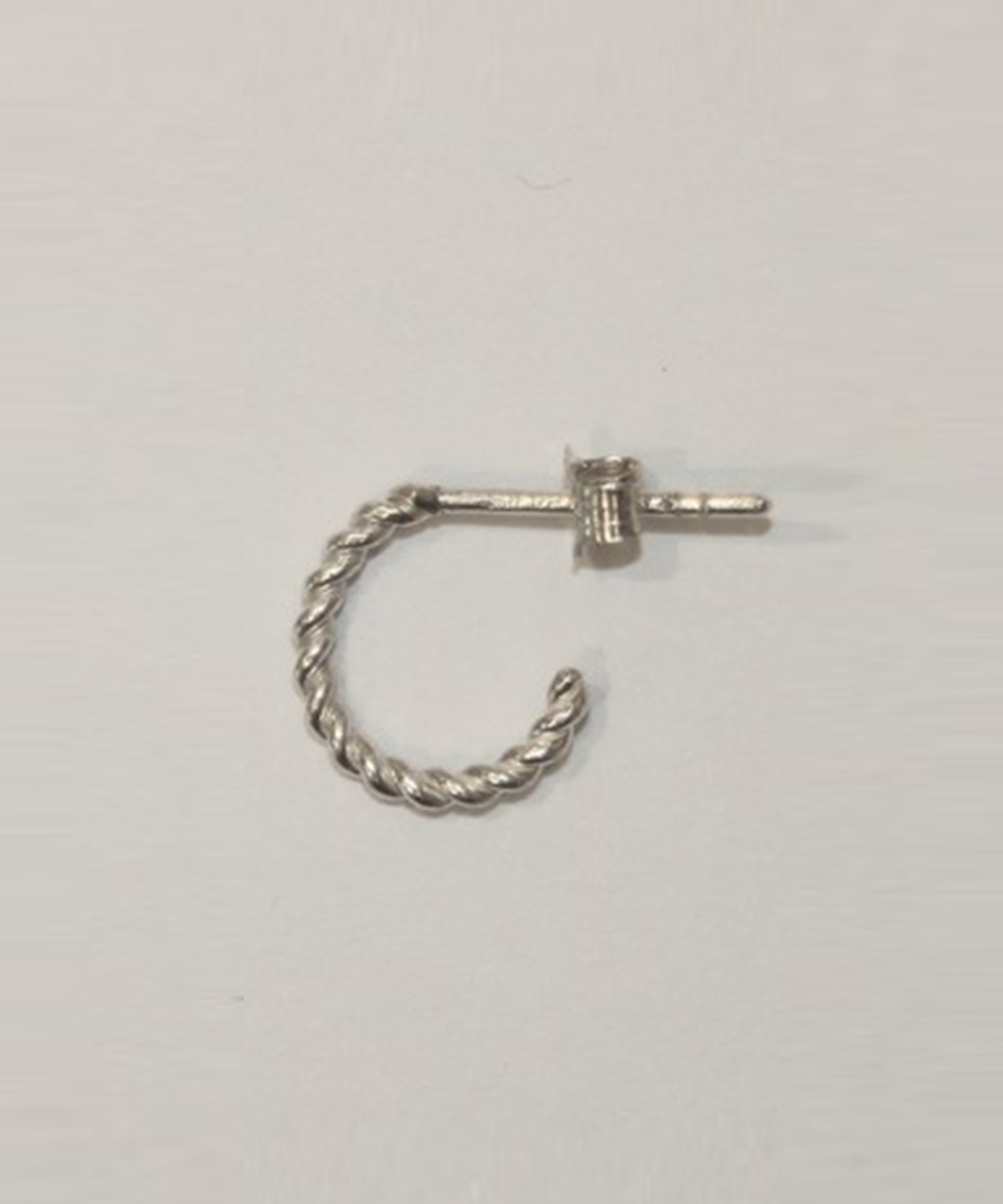 Sv twist pierce