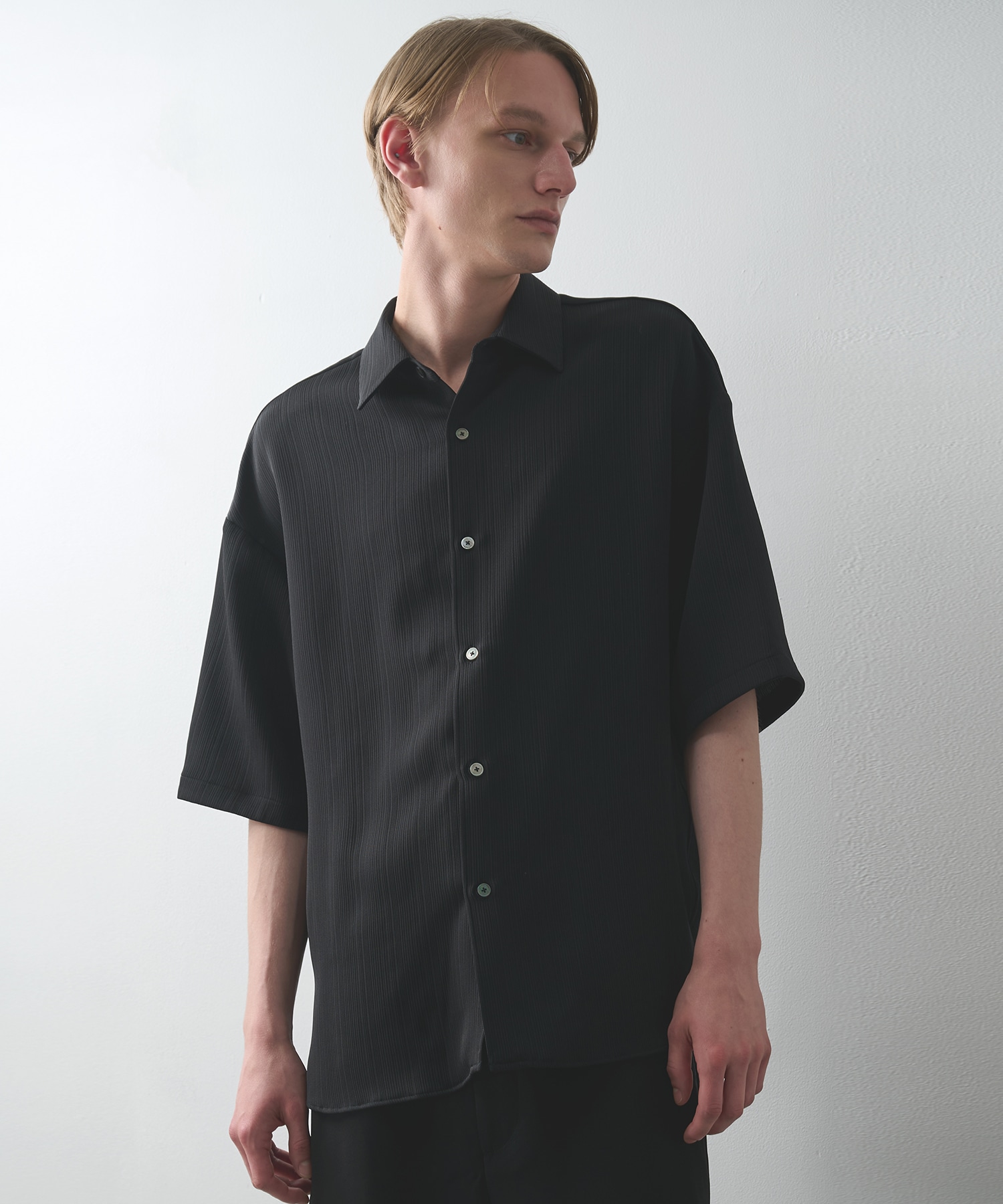 PLEATS SHIRTS