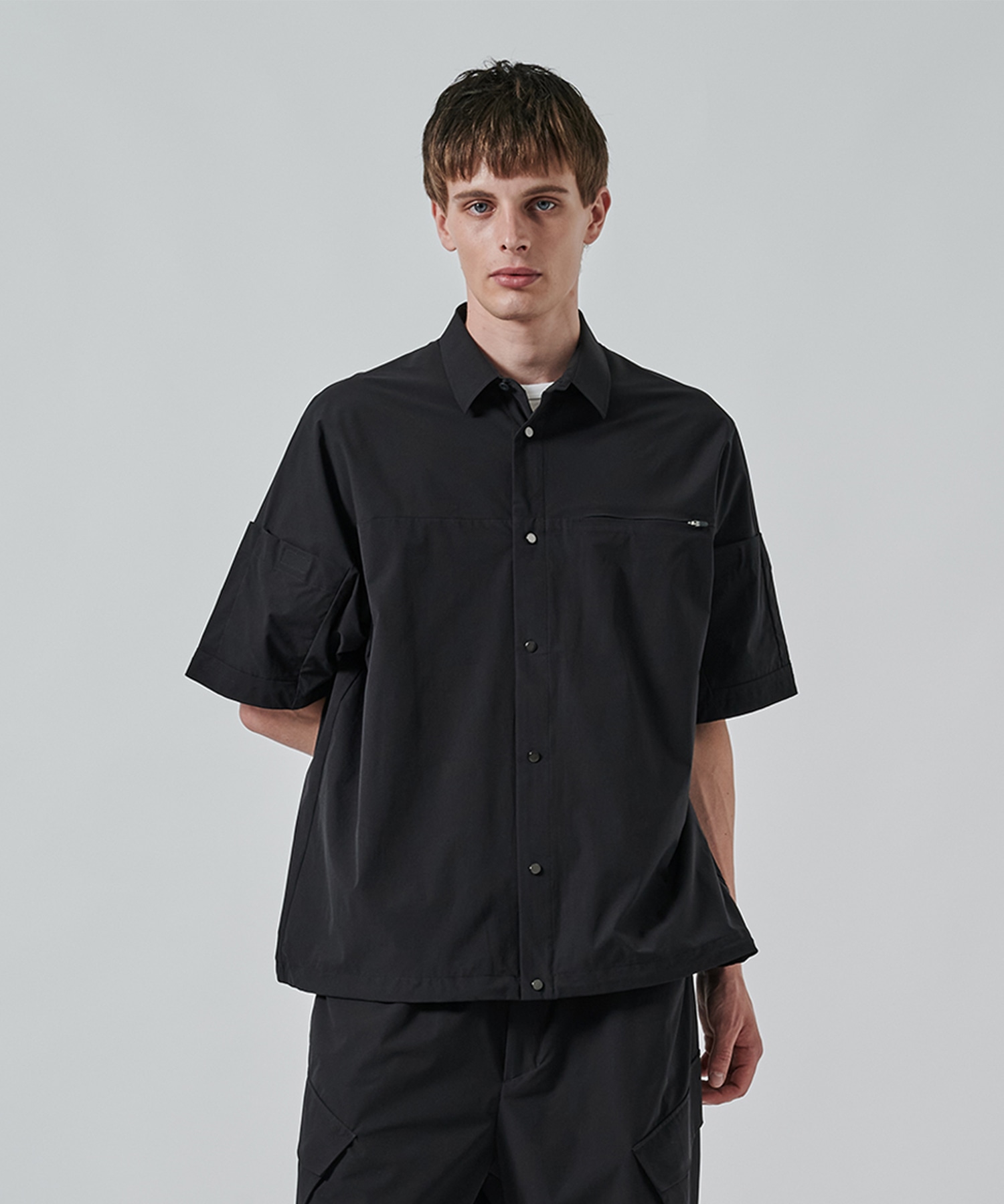 〈別注〉 BLK HALF SLEEVE SHIRTS