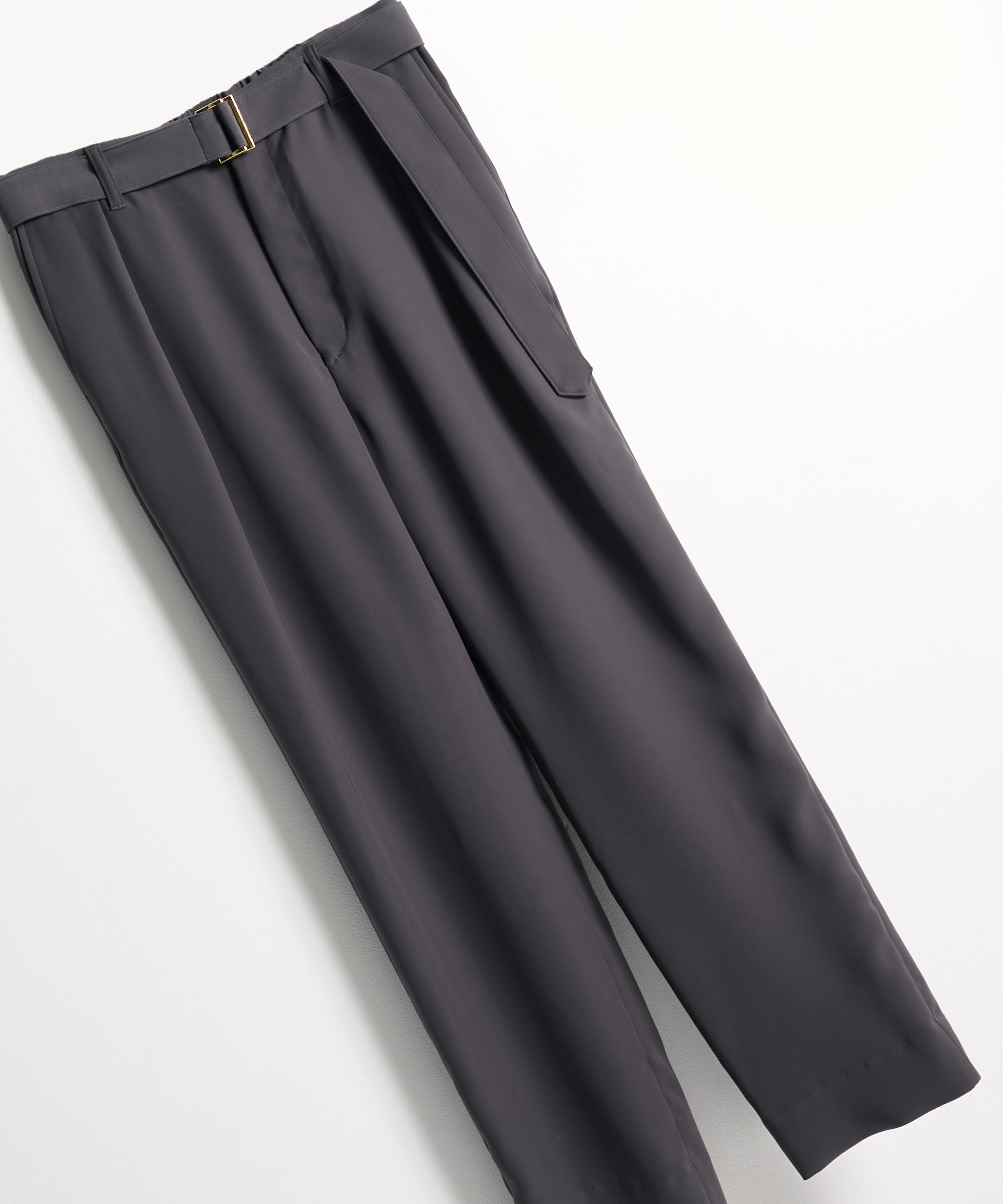 Dry Double Satin 1Tuck Pant with Long Belt