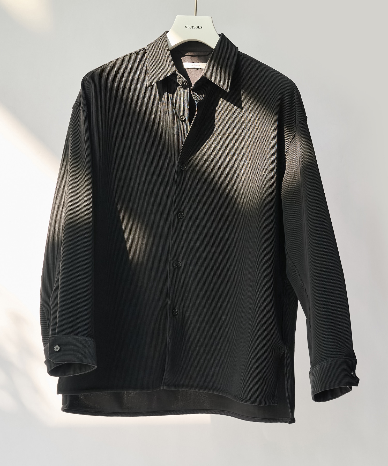 NARROW PLEATS RELAX SHIRTS