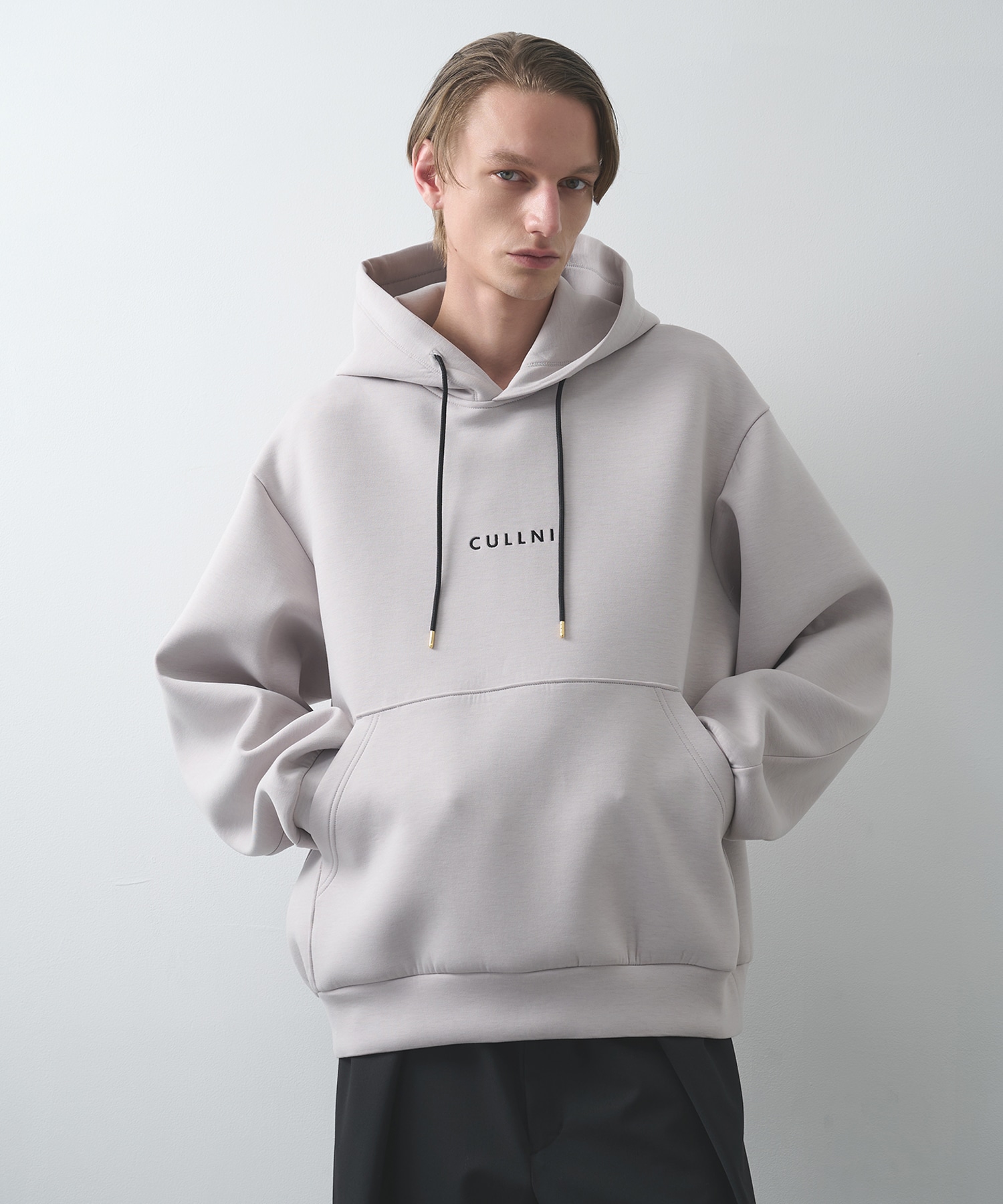 CULLNI Logo Embroidery Hoodie