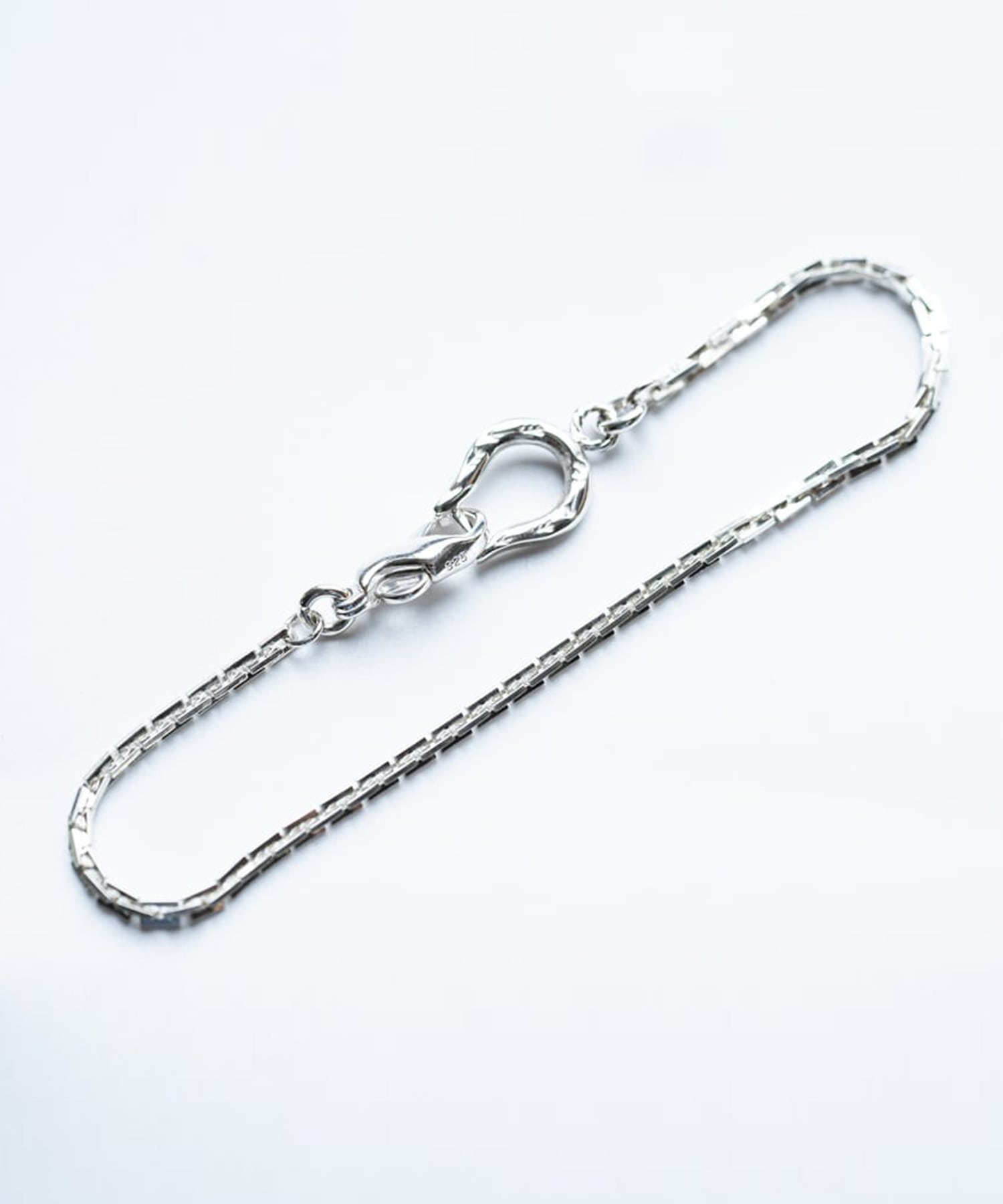 BN-090 Horse shoe Rectangle bracelet