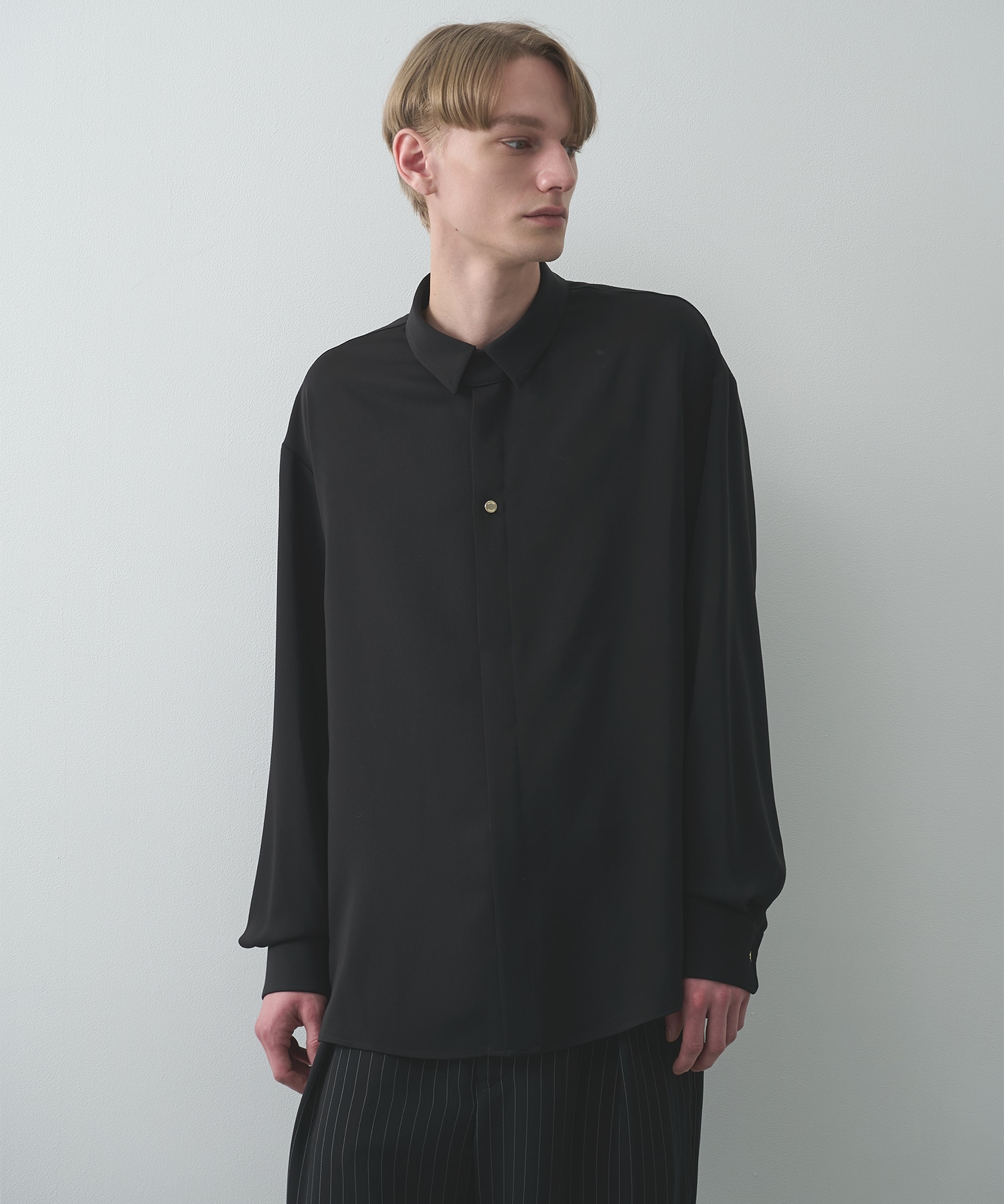 Double Cloth Chin Tab Long Sleeve Shirt