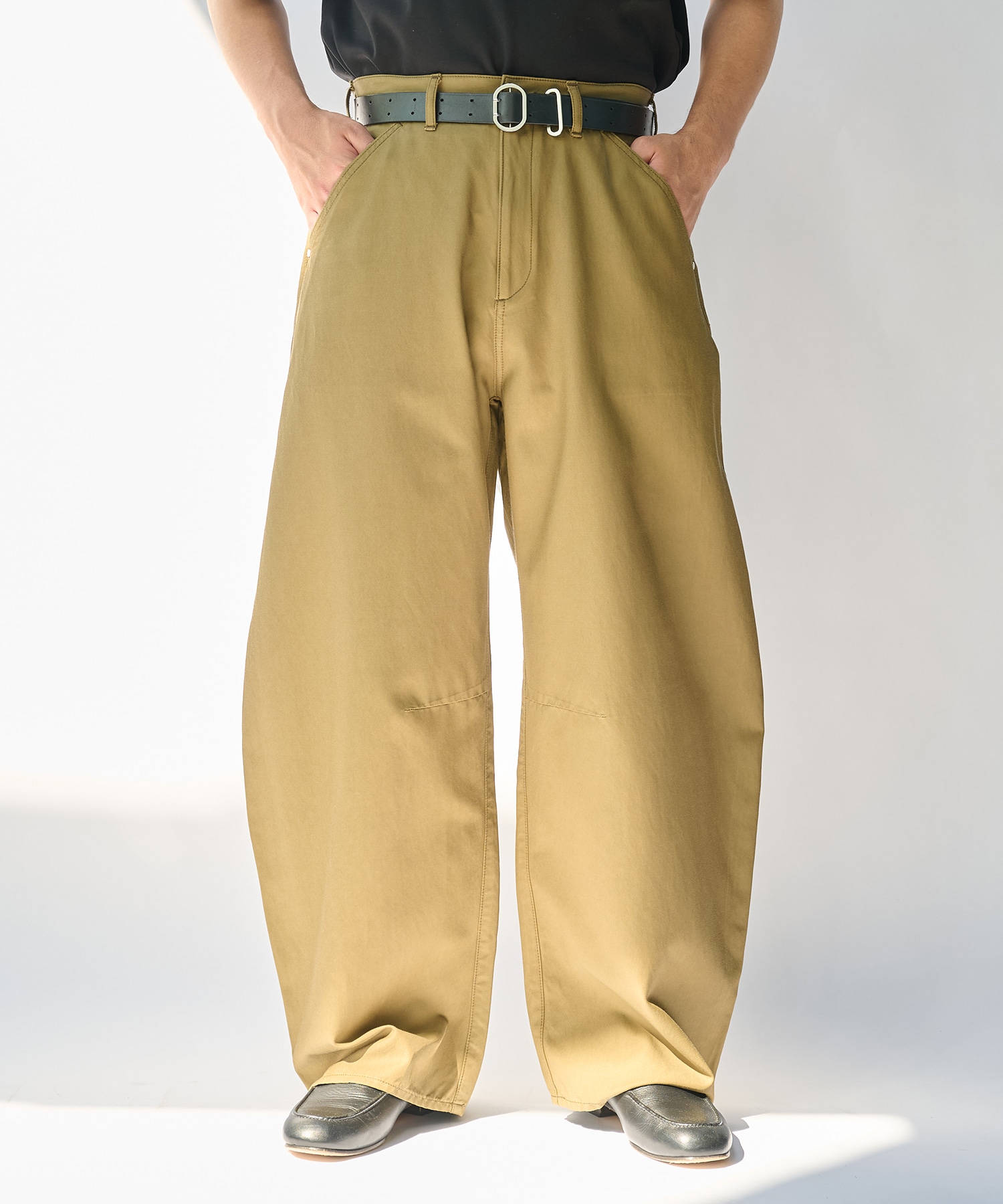 Barrel Chino Pants