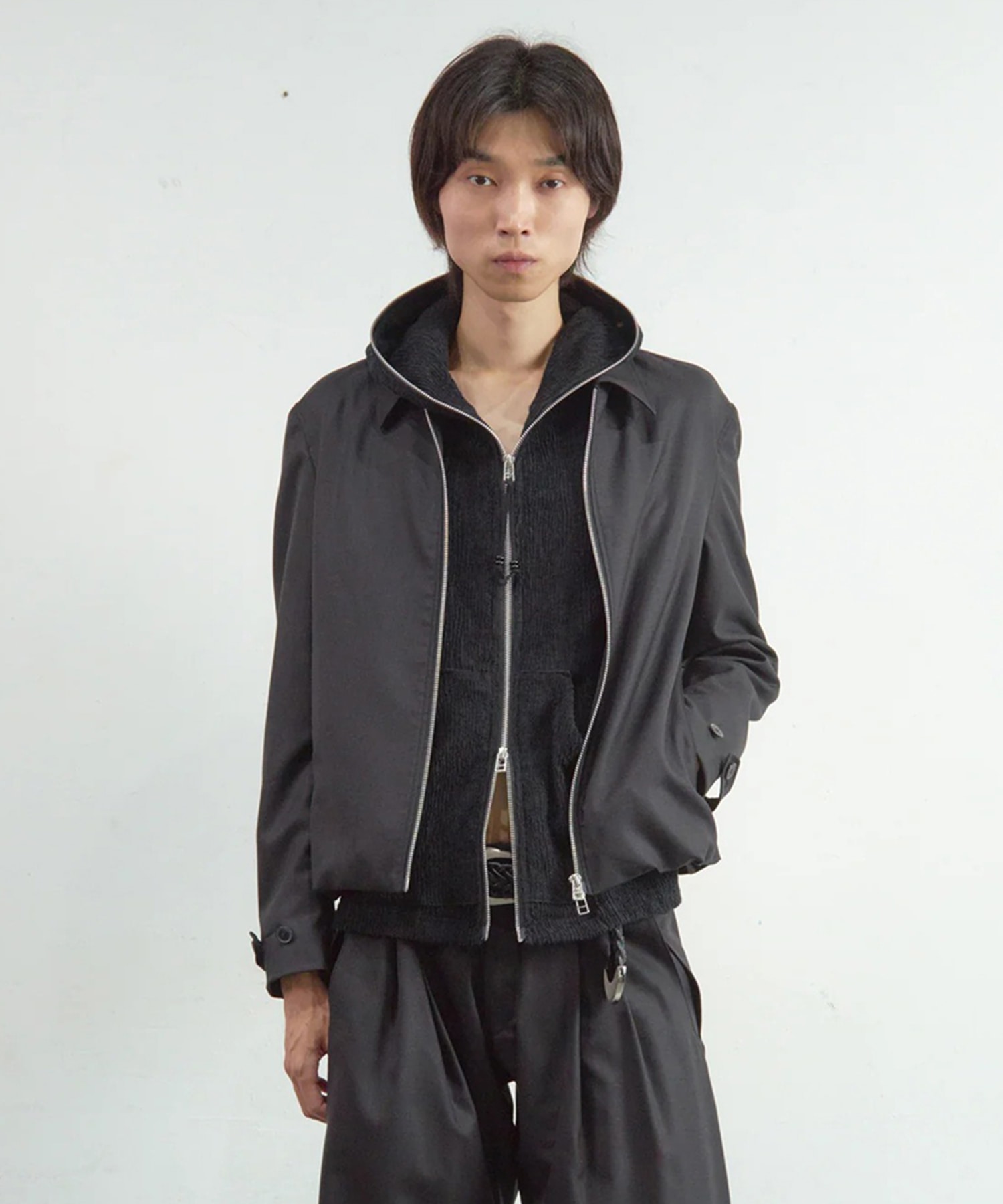 SHORT ZIP UP JACKET