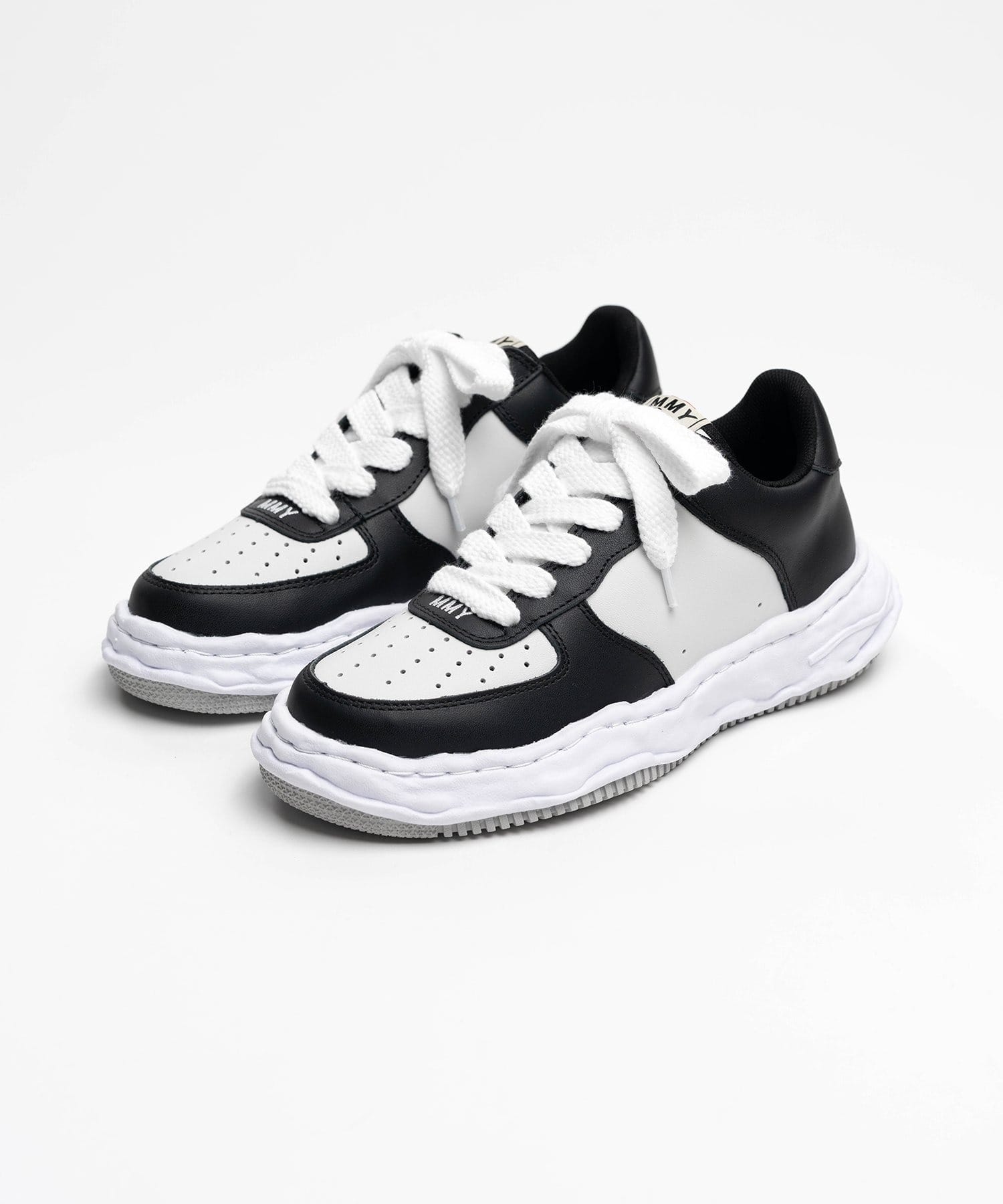 WAYNE LOW/LEATHER