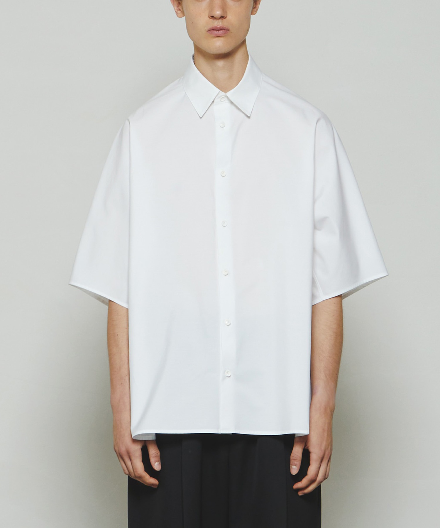 THE DOLMANSLEEVE SHIRT