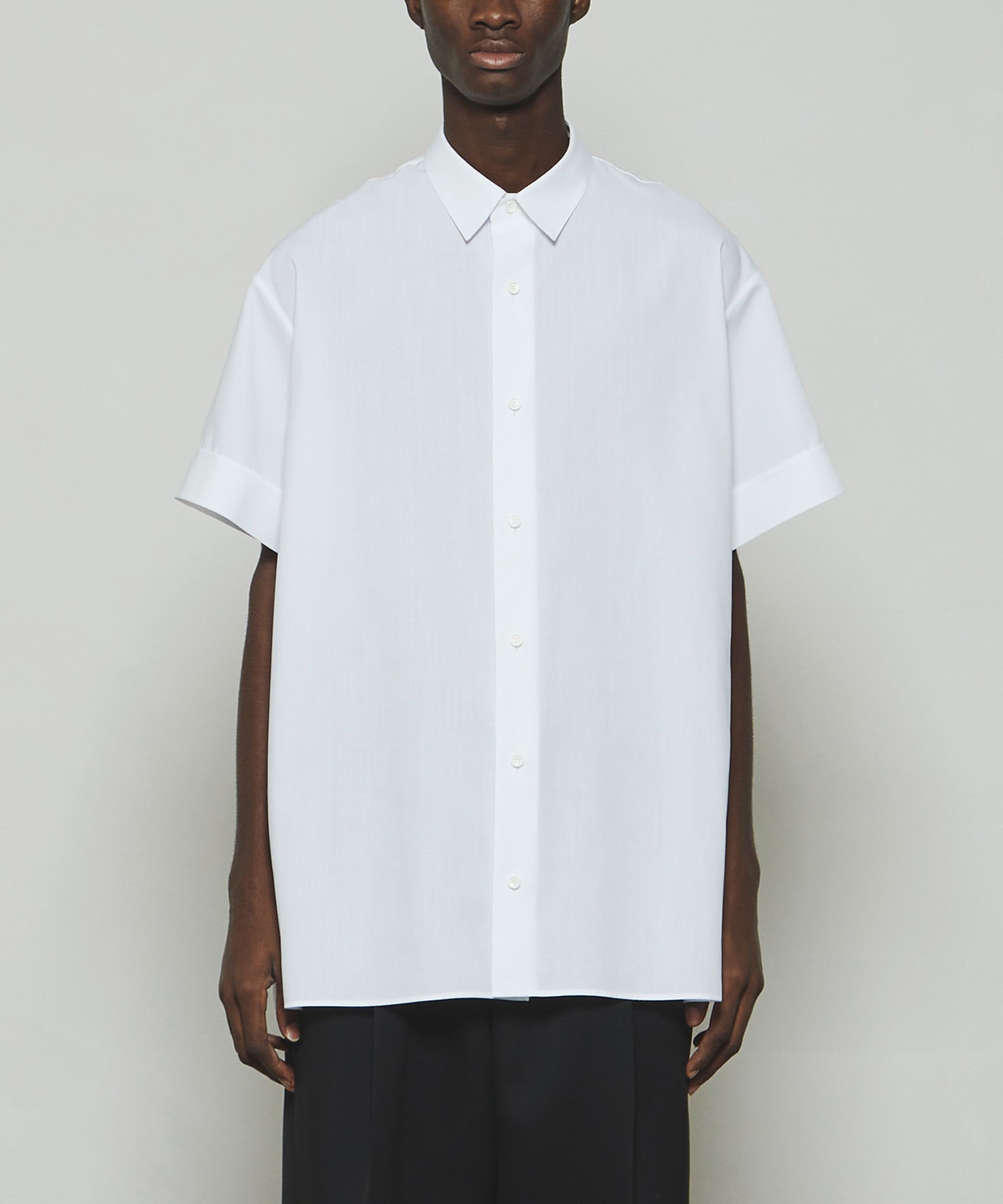 THE PERFECT SHIRT SHORT SLEEVE