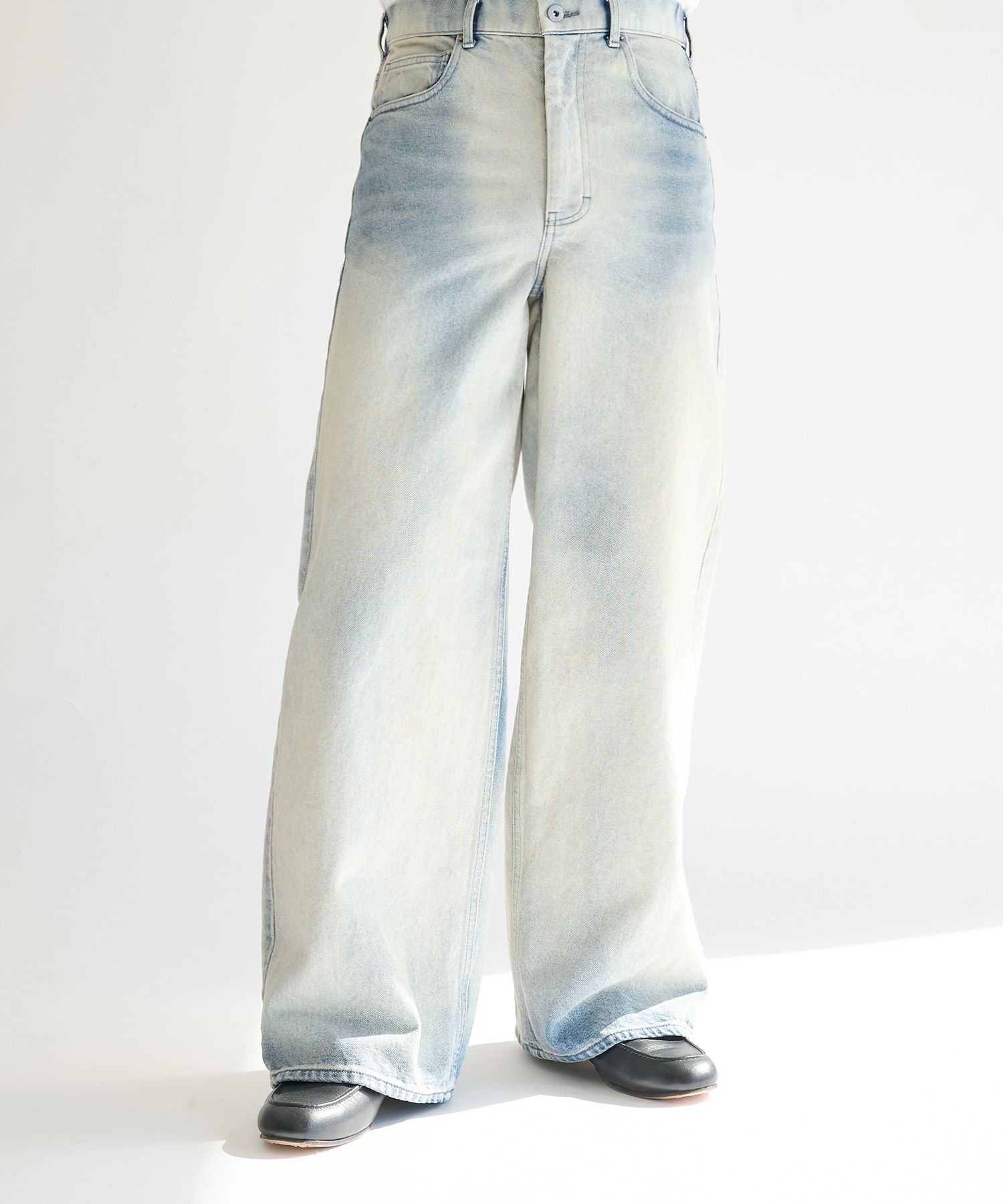BLEACH OVERDYE DENIM JEANS