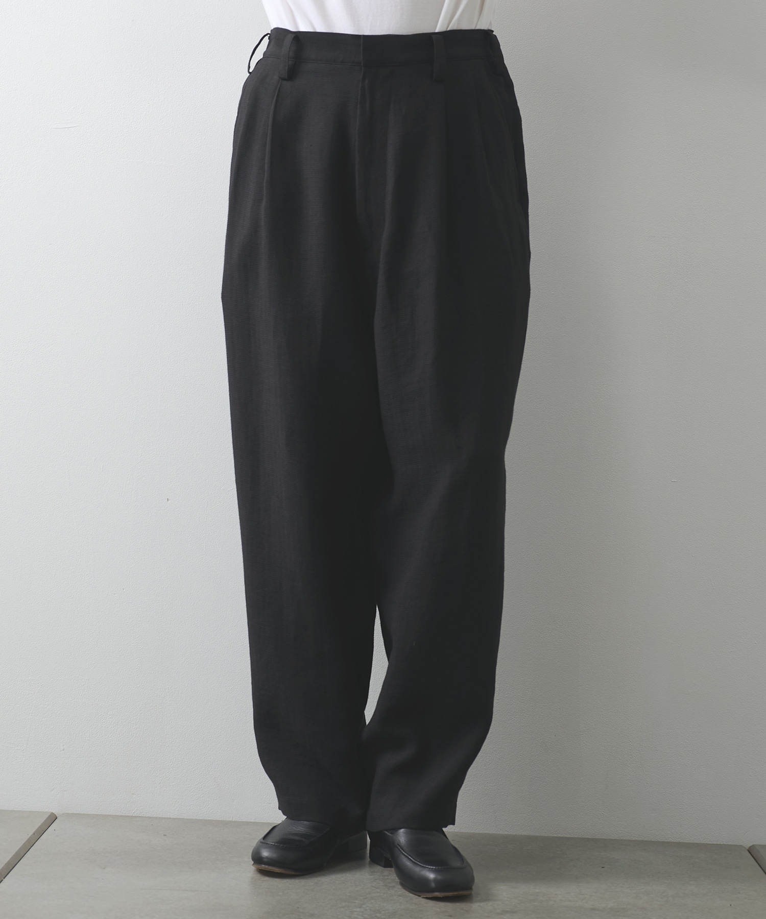Wide 2 Tuck PNT