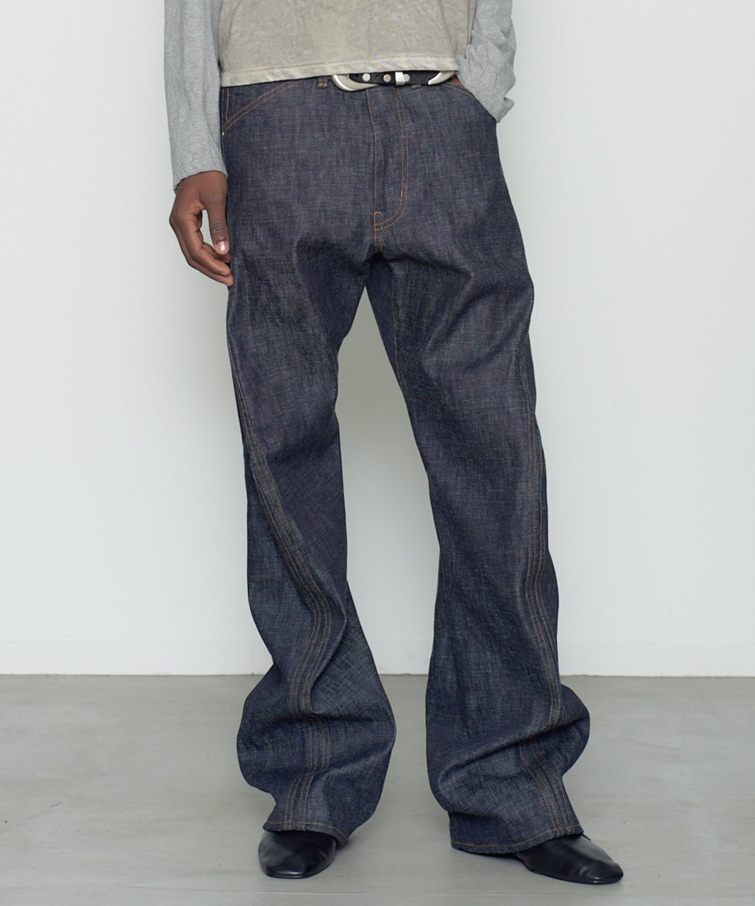 3D TWISTED JEANS