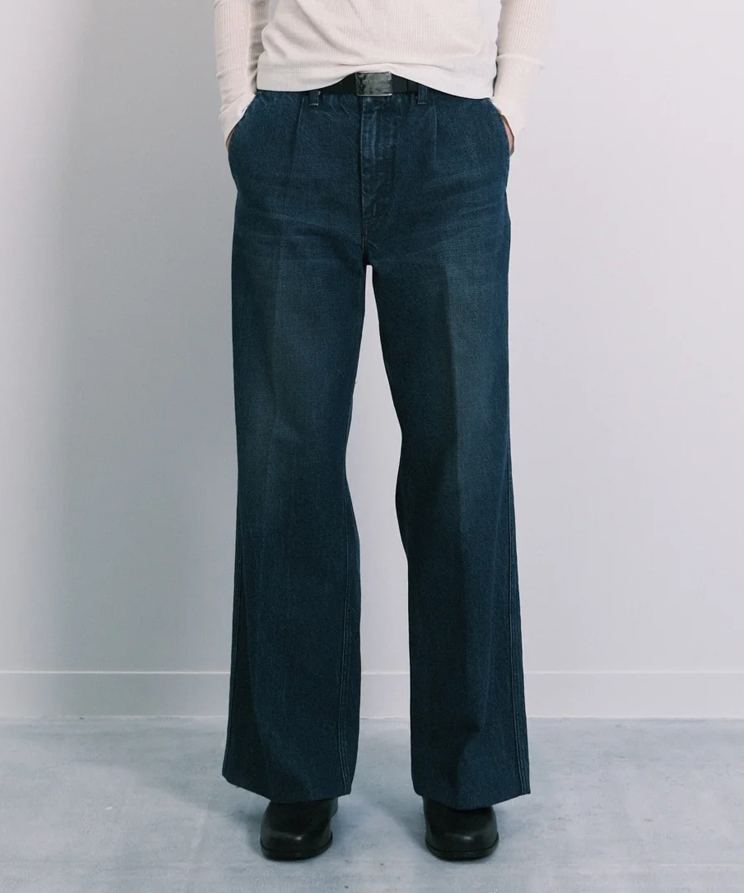 THE WIDE JEAN TROUSERS