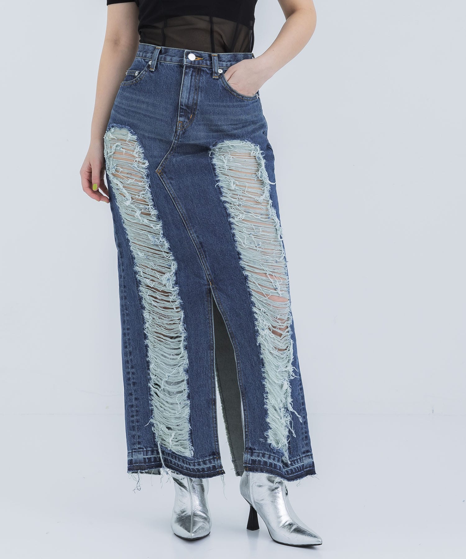 WASHED DENIM RIPPED LONG SKIRT