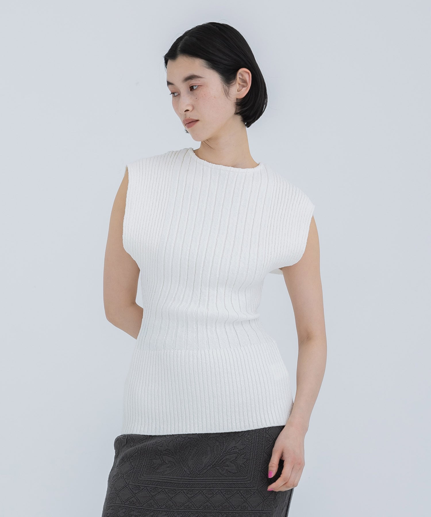 Salla back slit knit Pullover WH