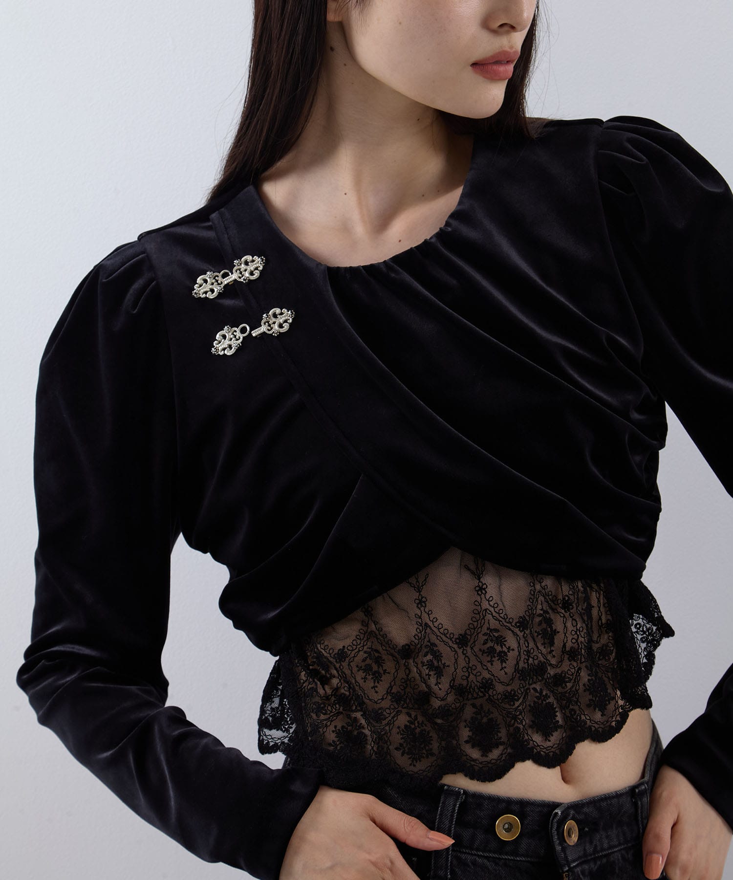 gather neck velour tops