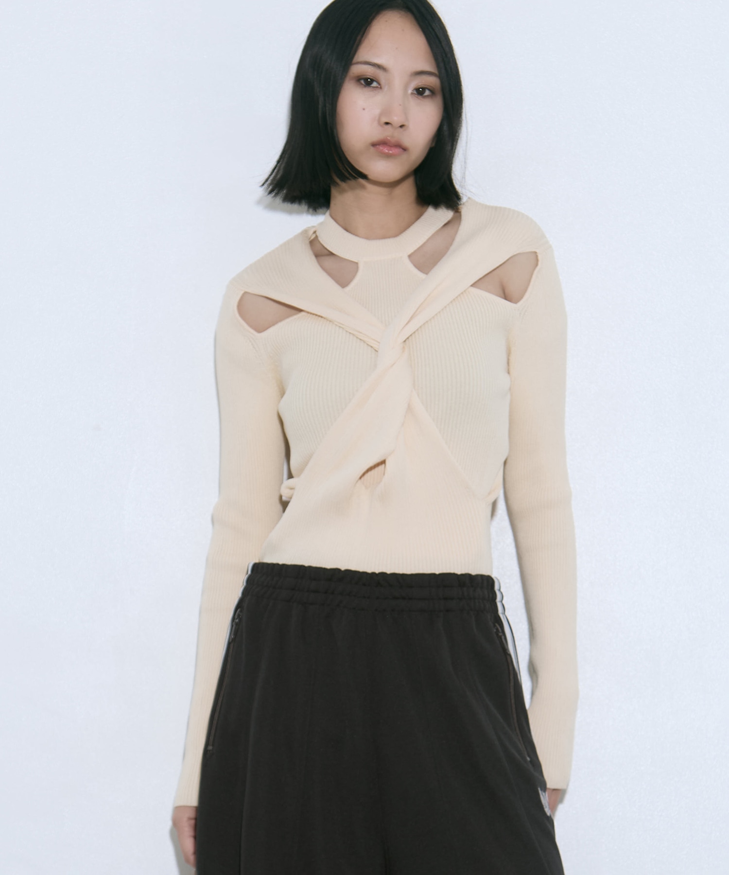 TWIST KNIT TOPS