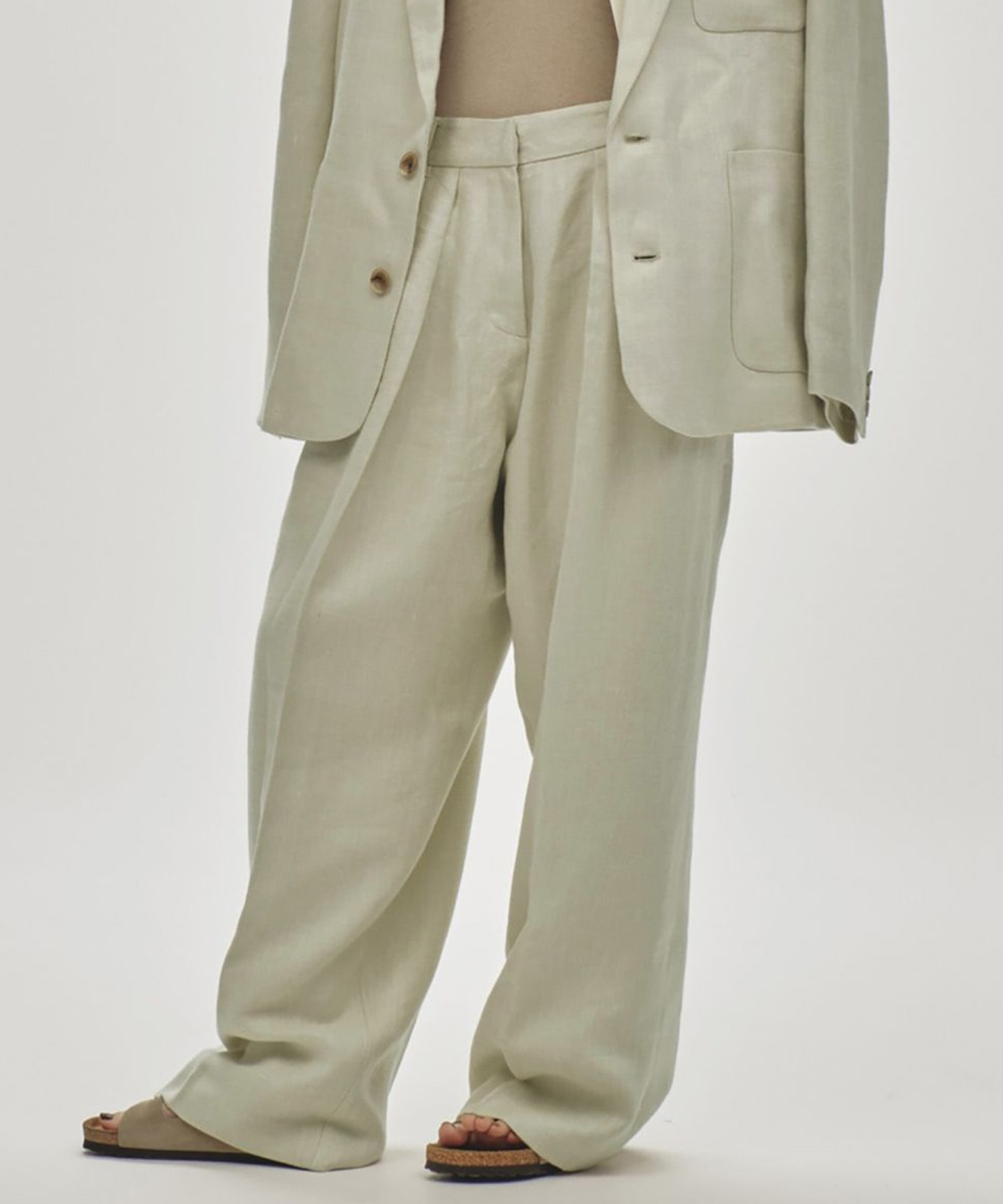 Tuck Linen Trousers