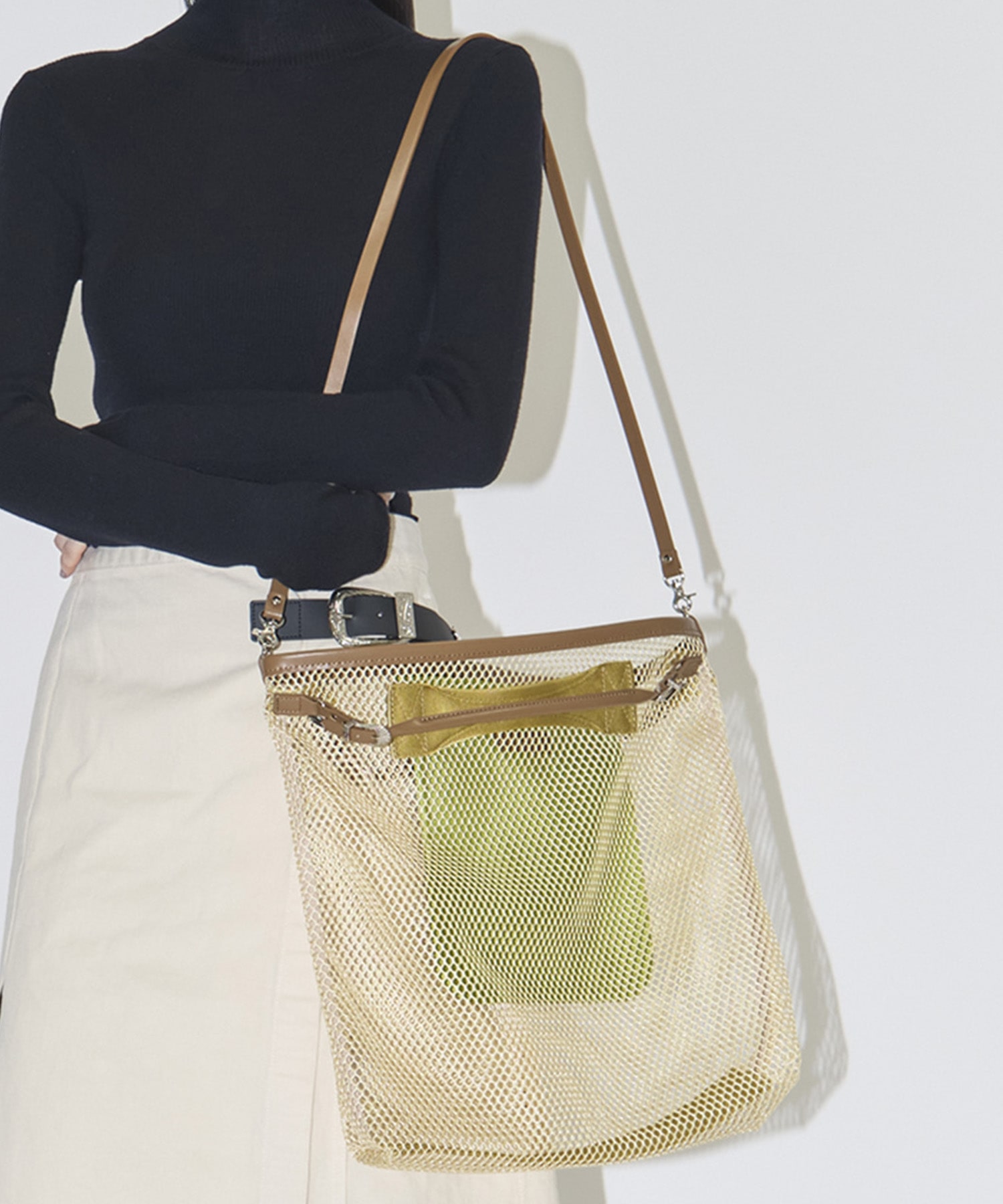 Mesh shoulder bag