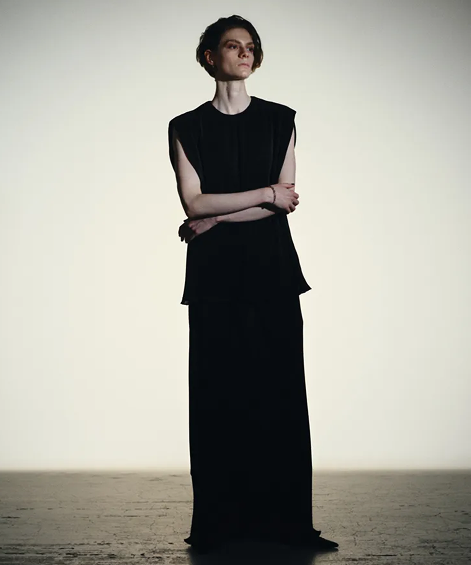 BLACK DRESS [3]