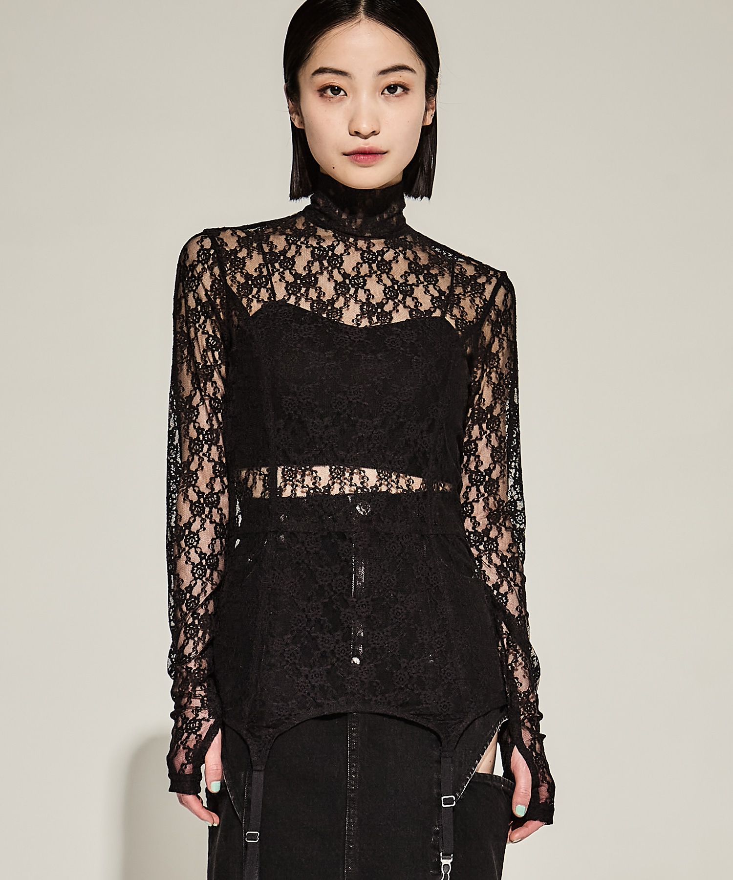 FLOWER LACE TURTLE NECK TOP WITH GARTER BELT