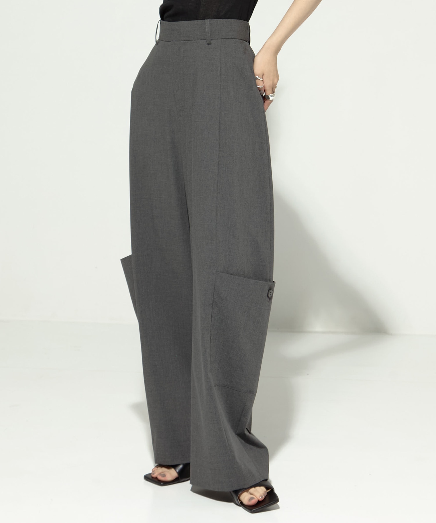 Barrel Leg Cargo Trousers