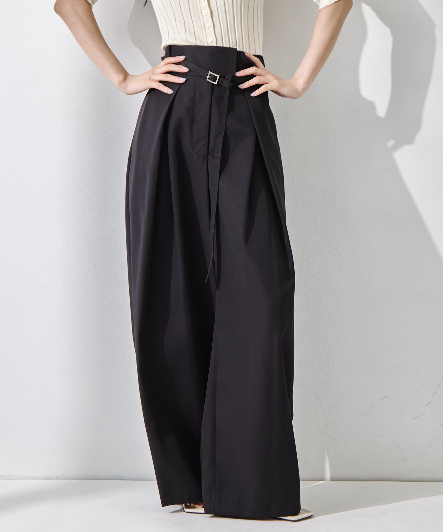 Back Asymmetry Chino Pants