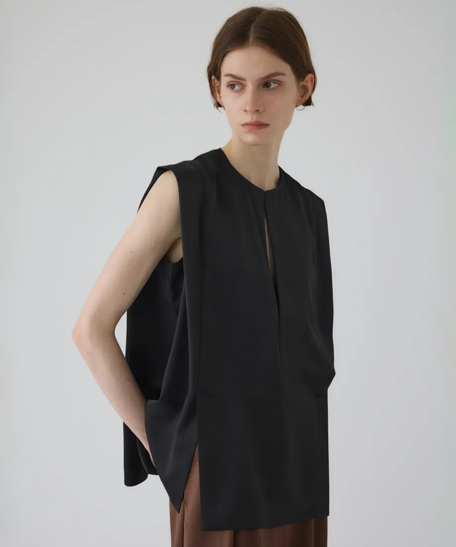 Satin chic vest
