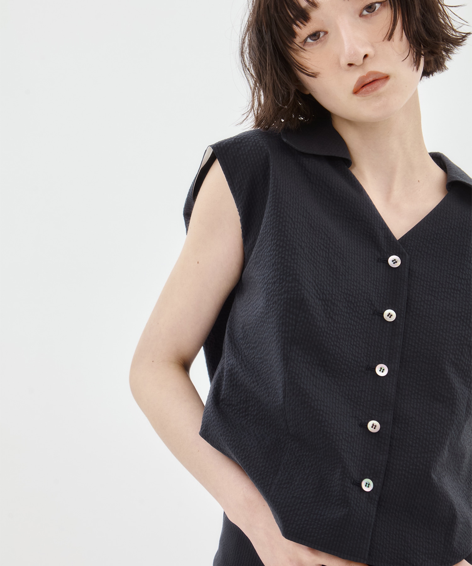 Seersucker Sleeveless Shirt